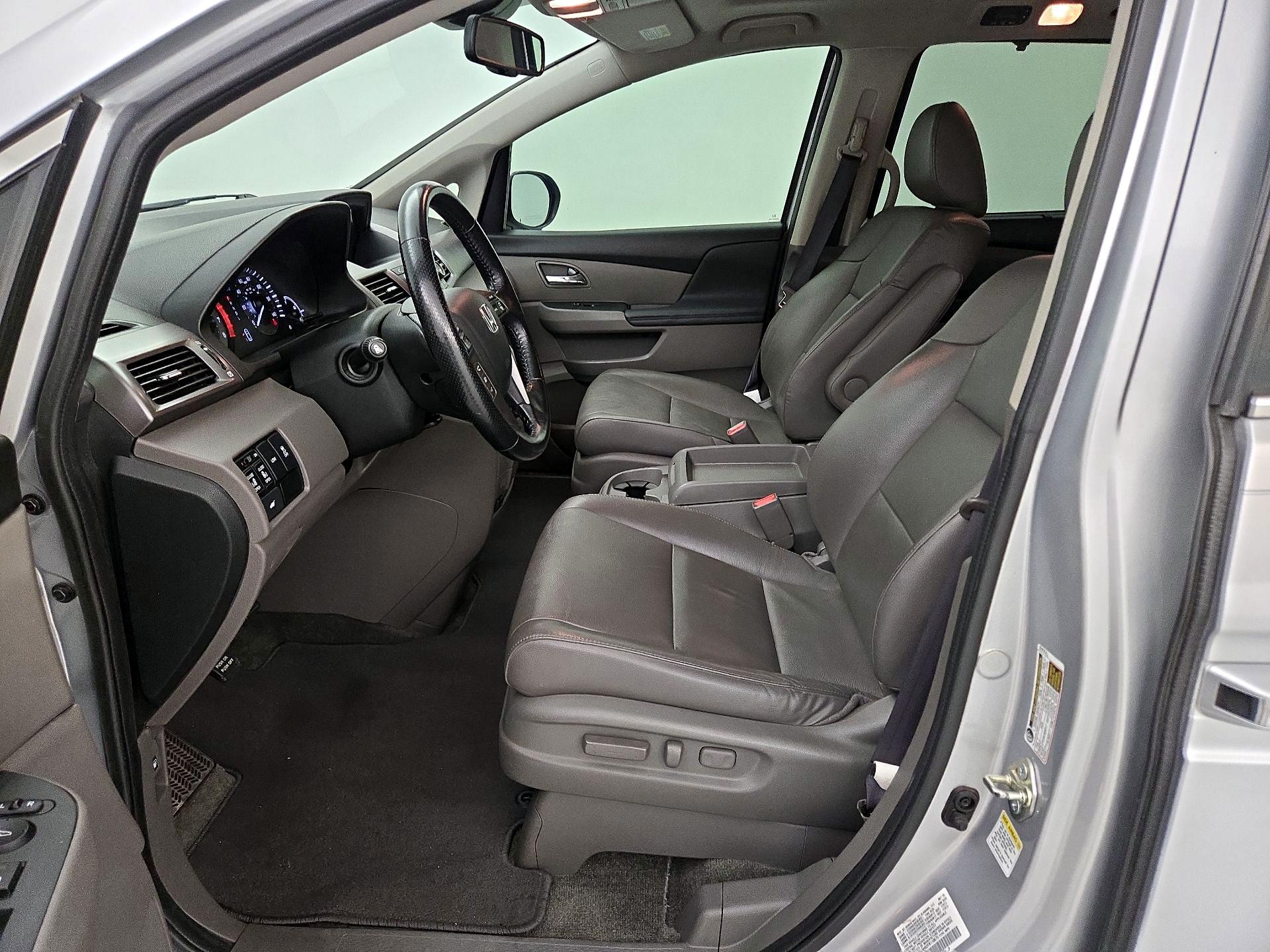 Thumbnail: 2015 Honda Odyssey - 11