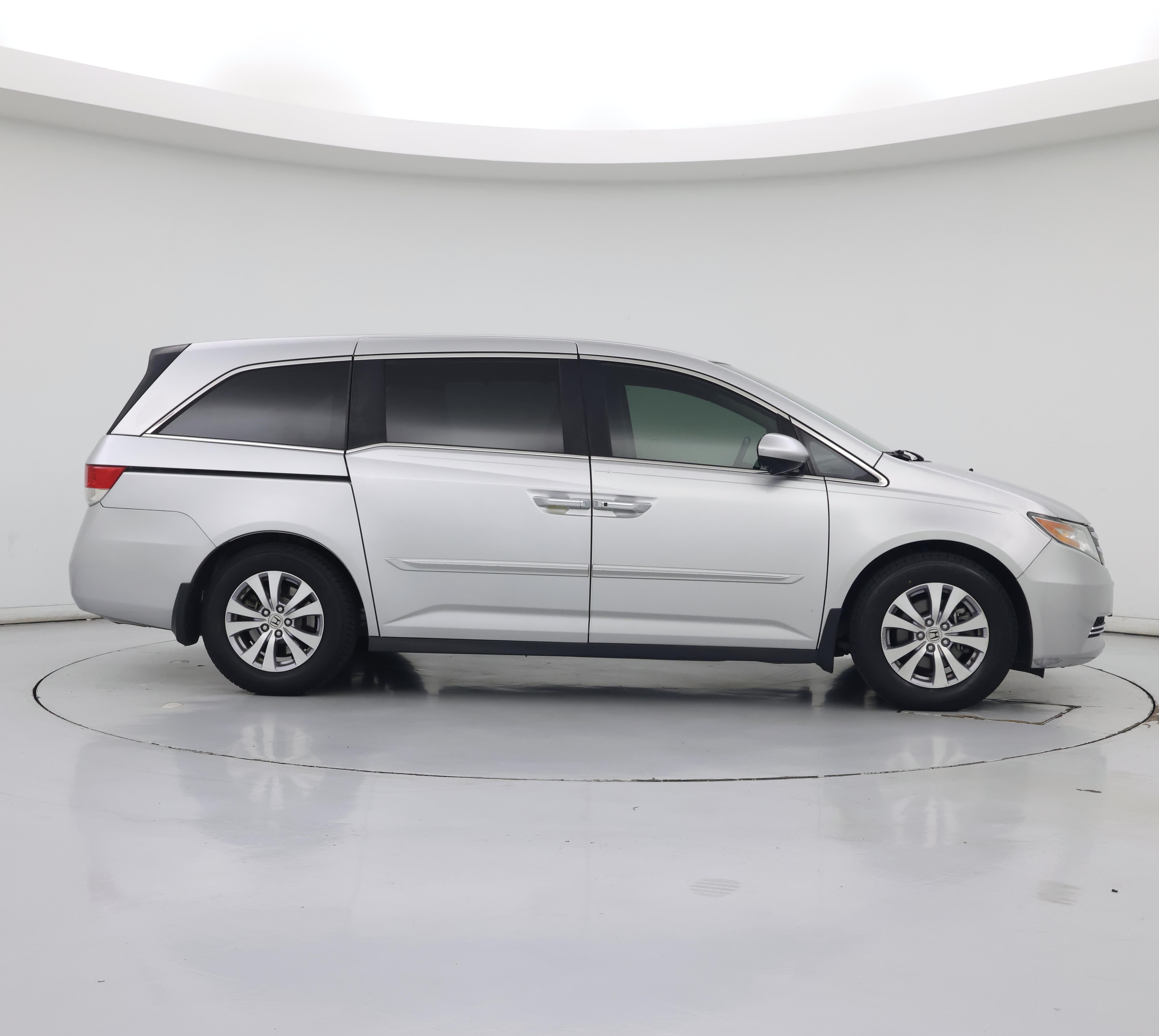 Thumbnail: 2015 Honda Odyssey - 7