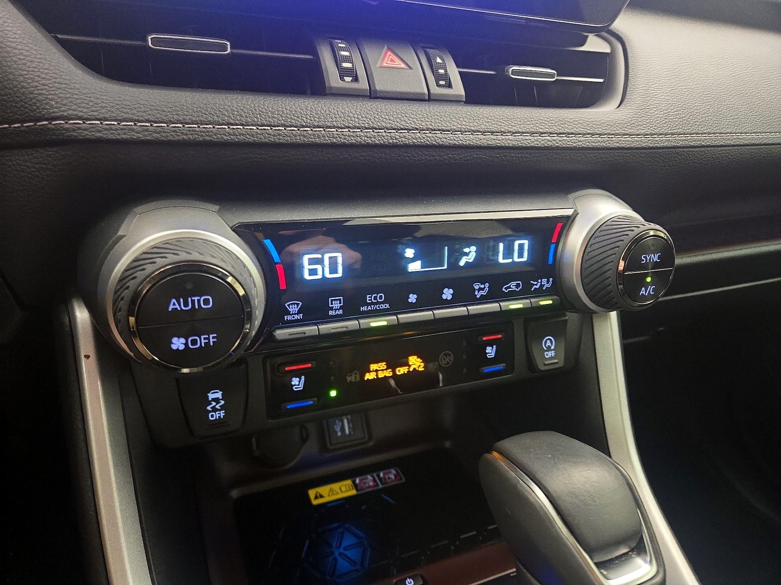 2025 Toyota RAV4 Limited - Photo 17