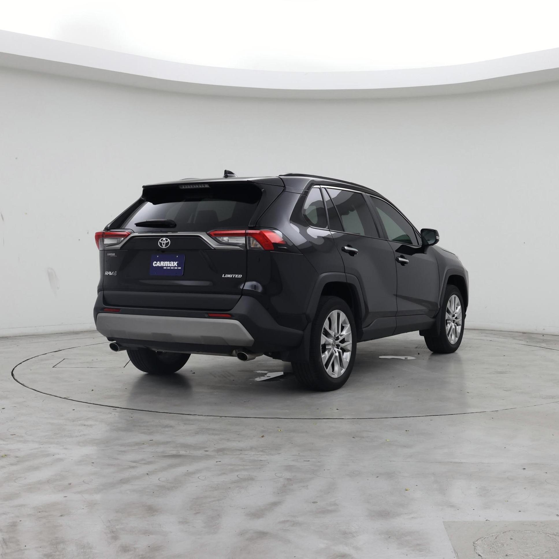 Thumbnail: 2025 Toyota RAV4 - 8