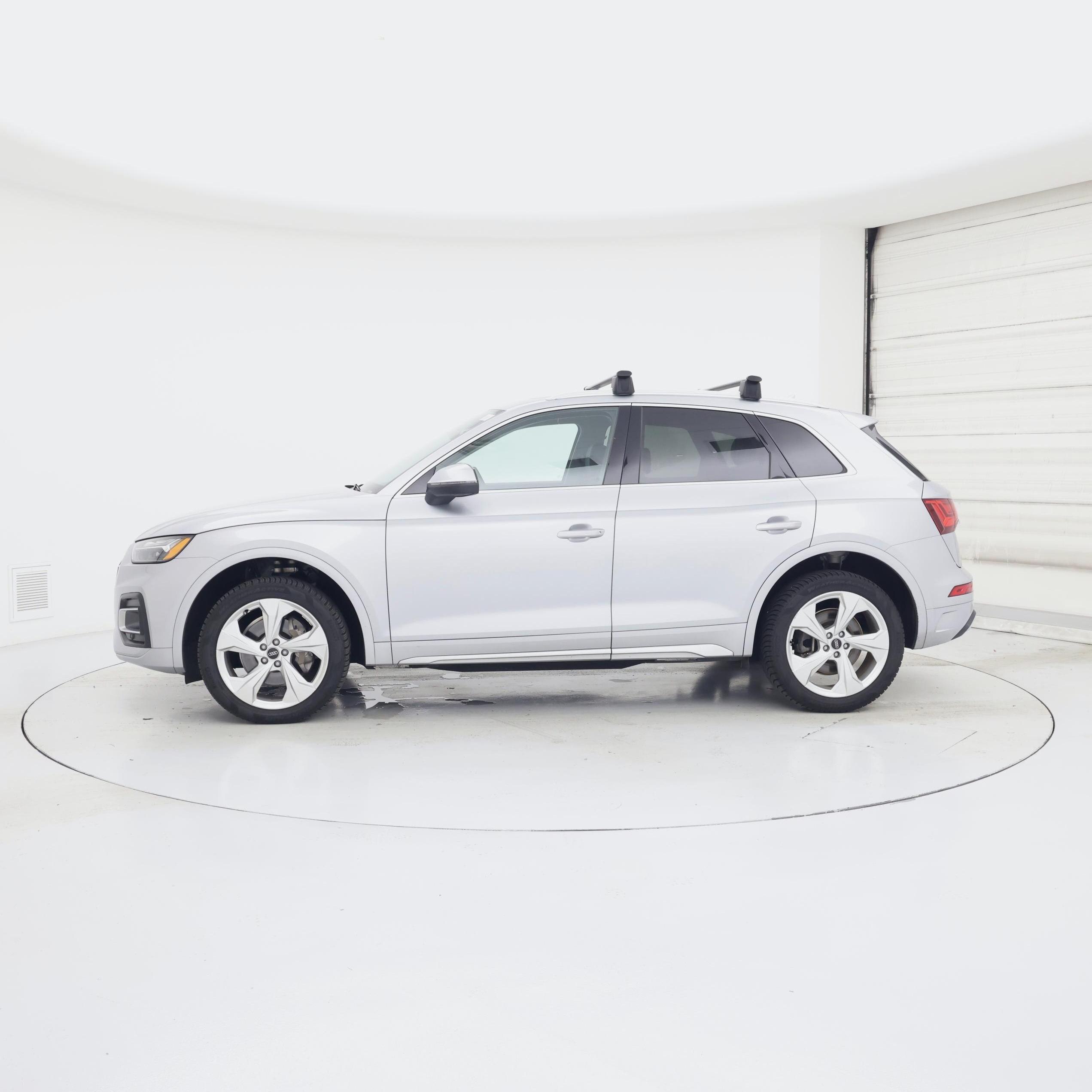 Thumbnail: 2021 Audi Q5 - 3