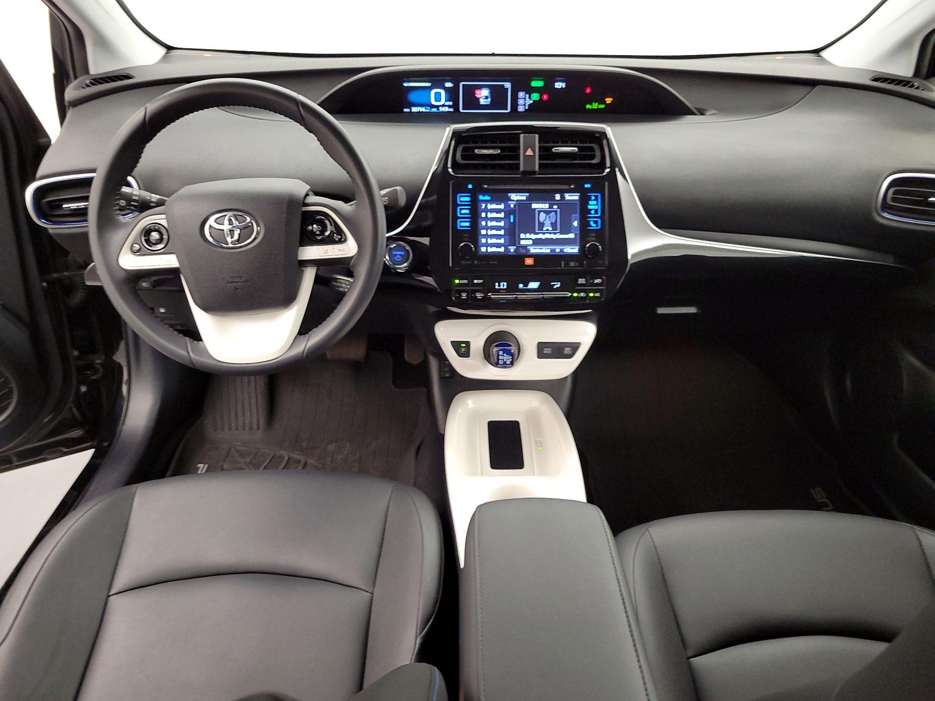 Thumbnail: 2016 Toyota Prius - 9