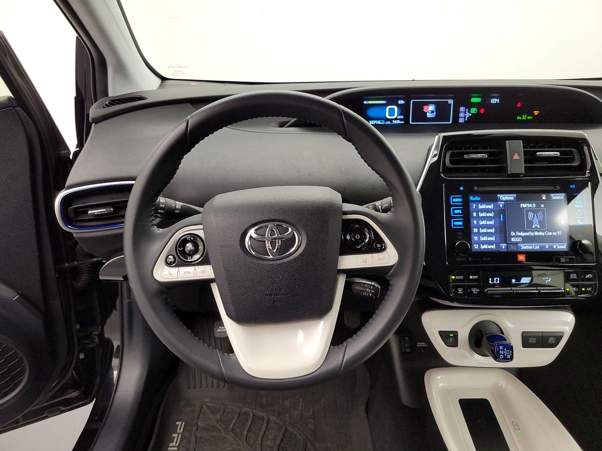 Thumbnail: 2016 Toyota Prius - 10