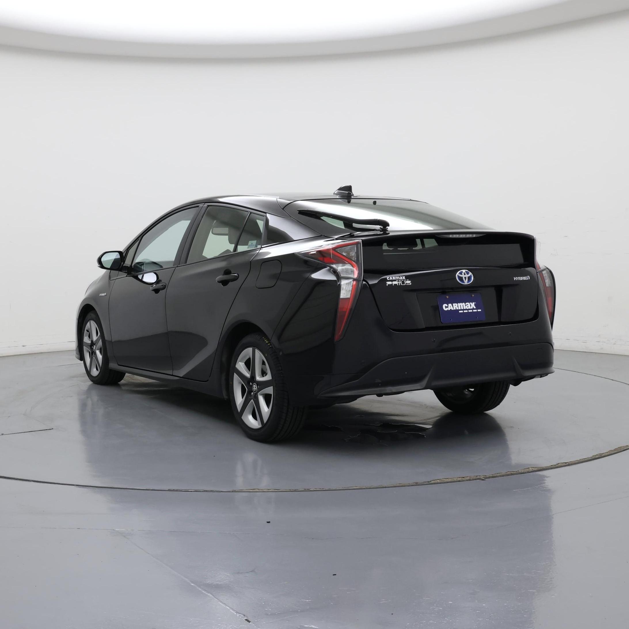 Thumbnail: 2016 Toyota Prius - 2