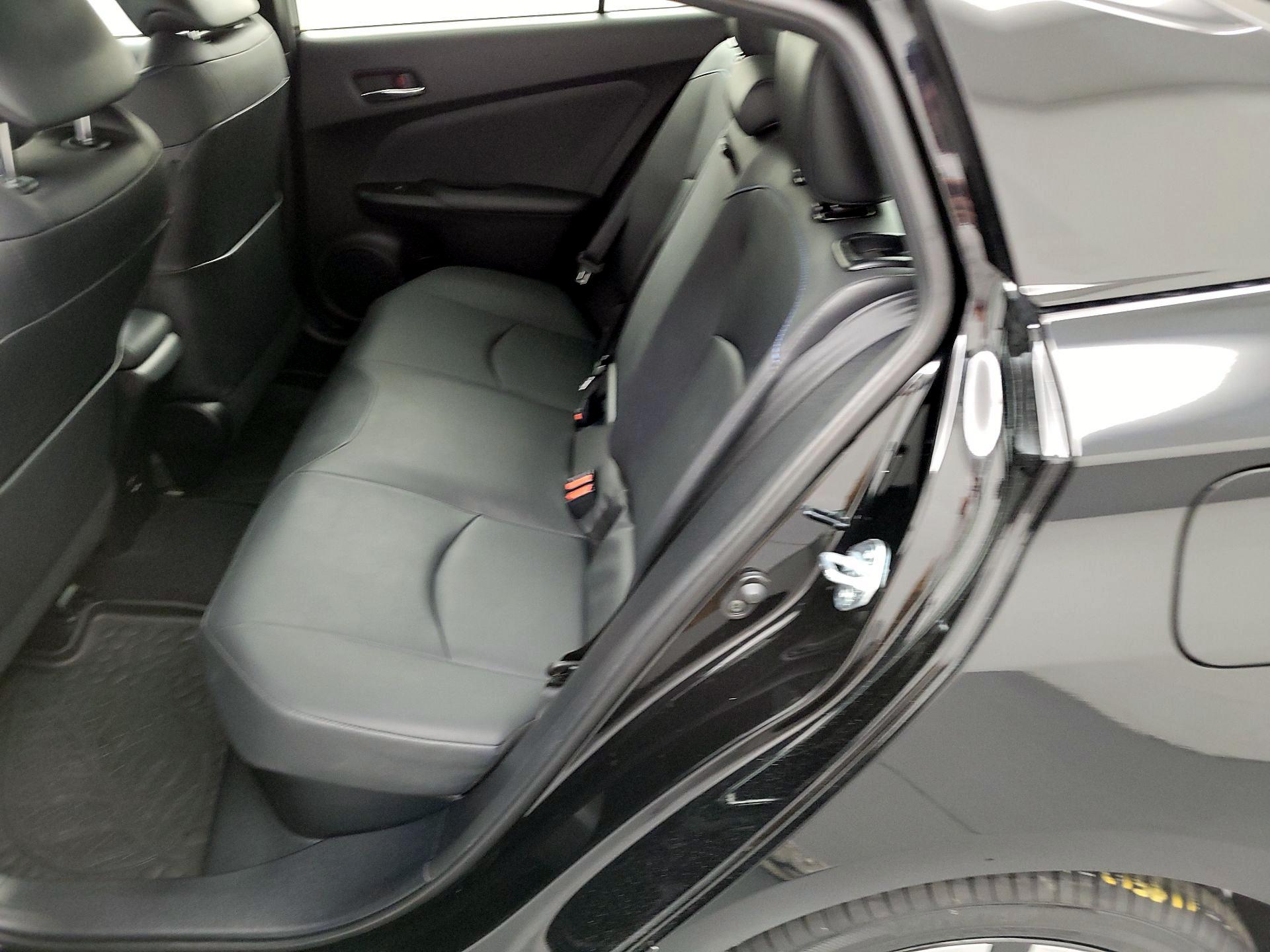 Thumbnail: 2016 Toyota Prius - 19