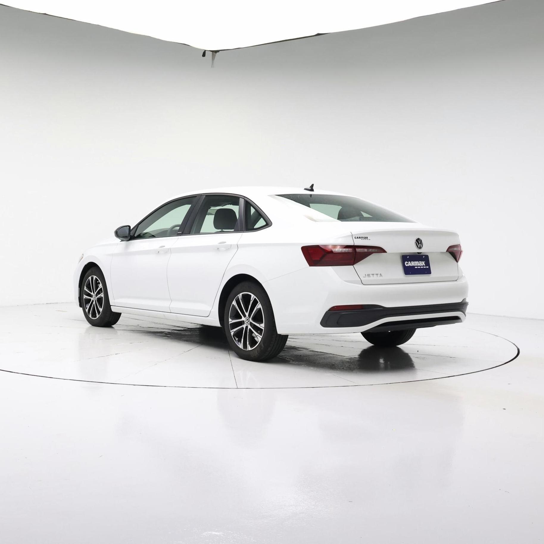 Thumbnail: 2024 Volkswagen Jetta - 2