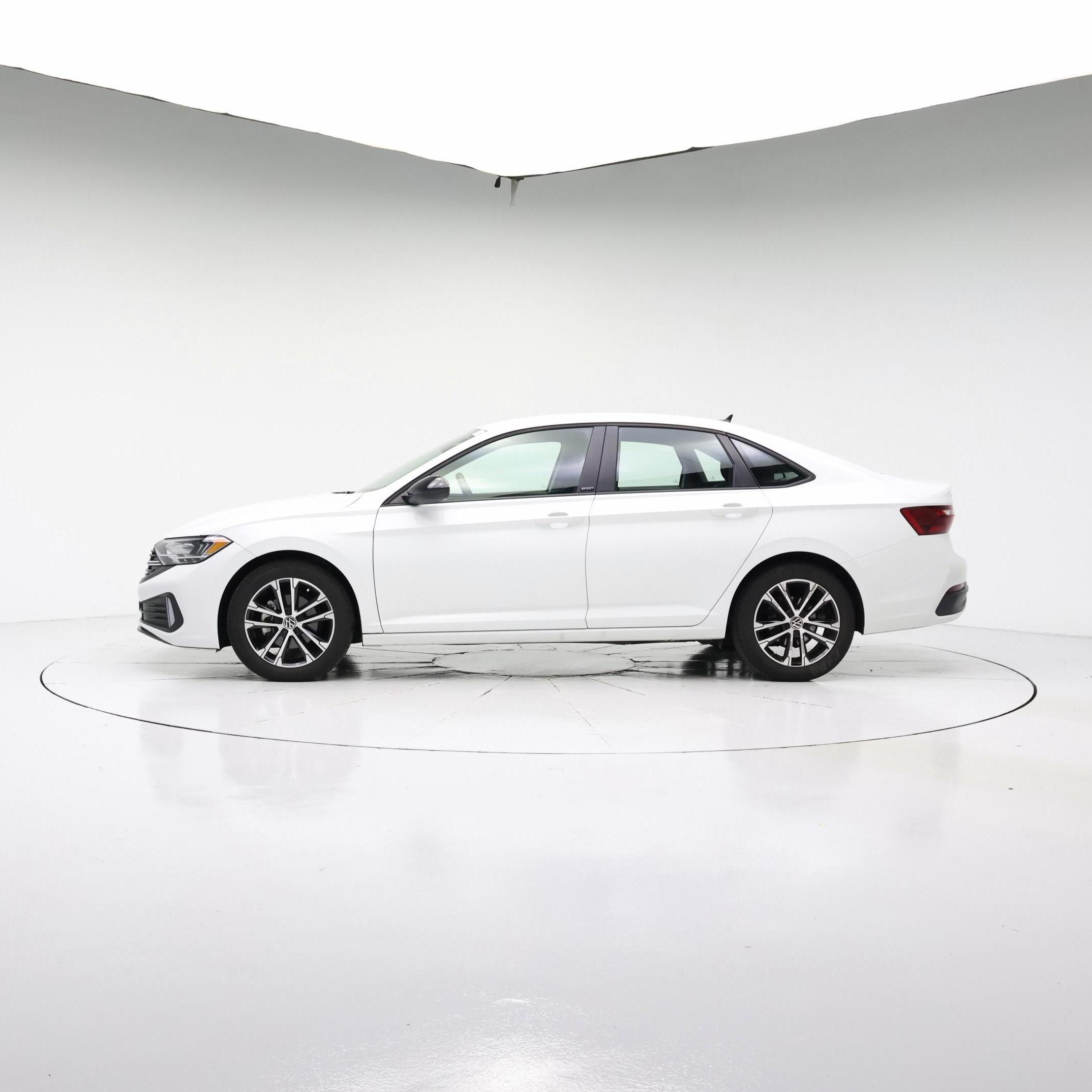 Thumbnail: 2024 Volkswagen Jetta - 3