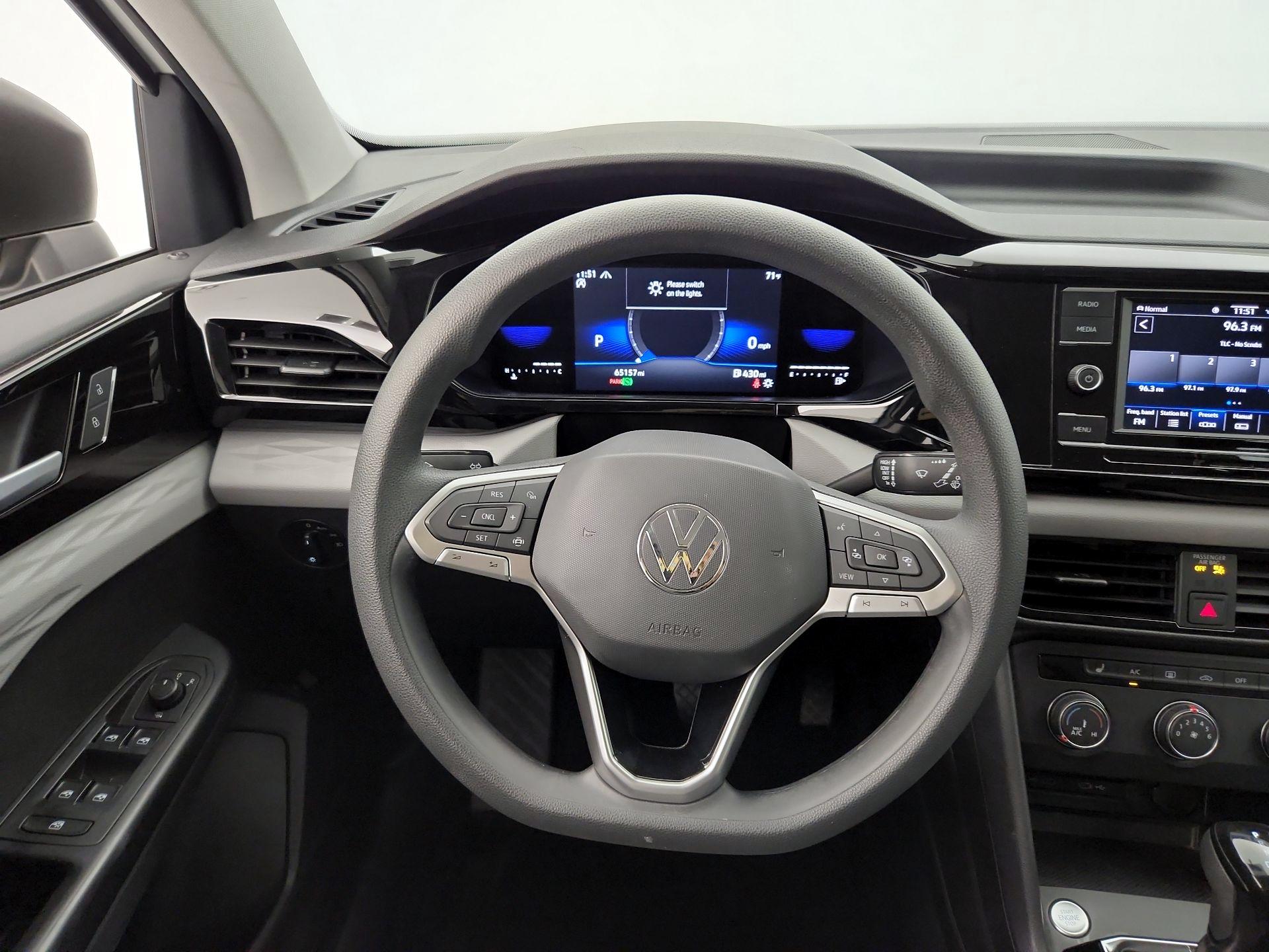 Thumbnail: 2022 Volkswagen Taos - 10