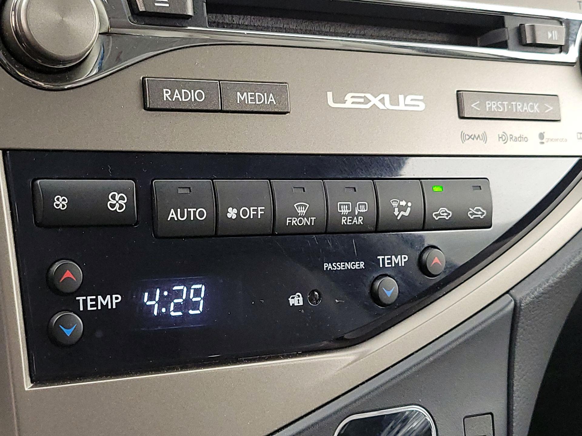 Thumbnail: 2015 Lexus RX - 17