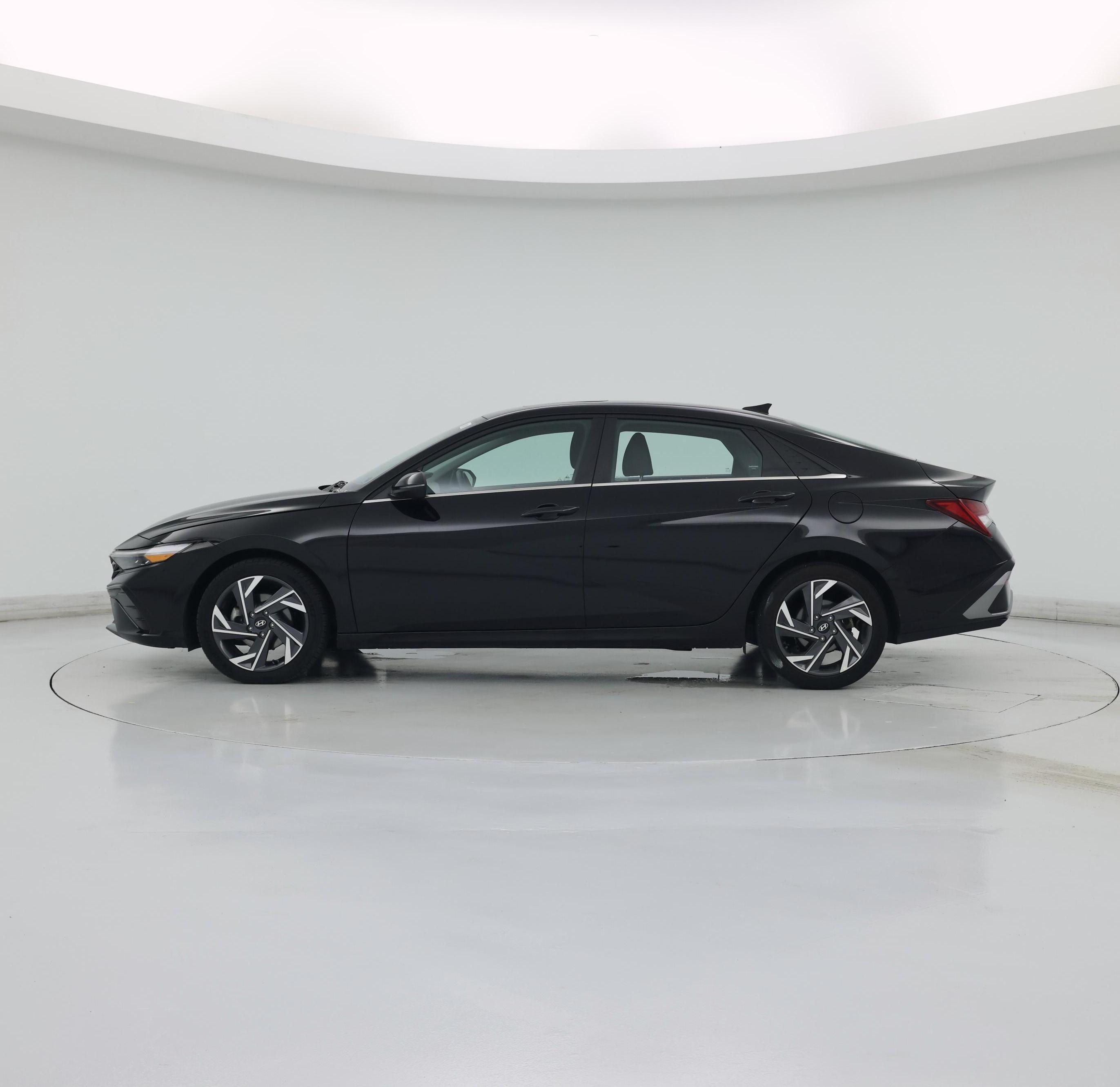 Thumbnail: 2024 Hyundai Elantra - 3