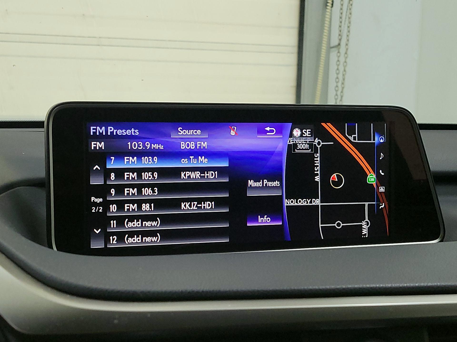 Thumbnail: 2016 Lexus RX - 14