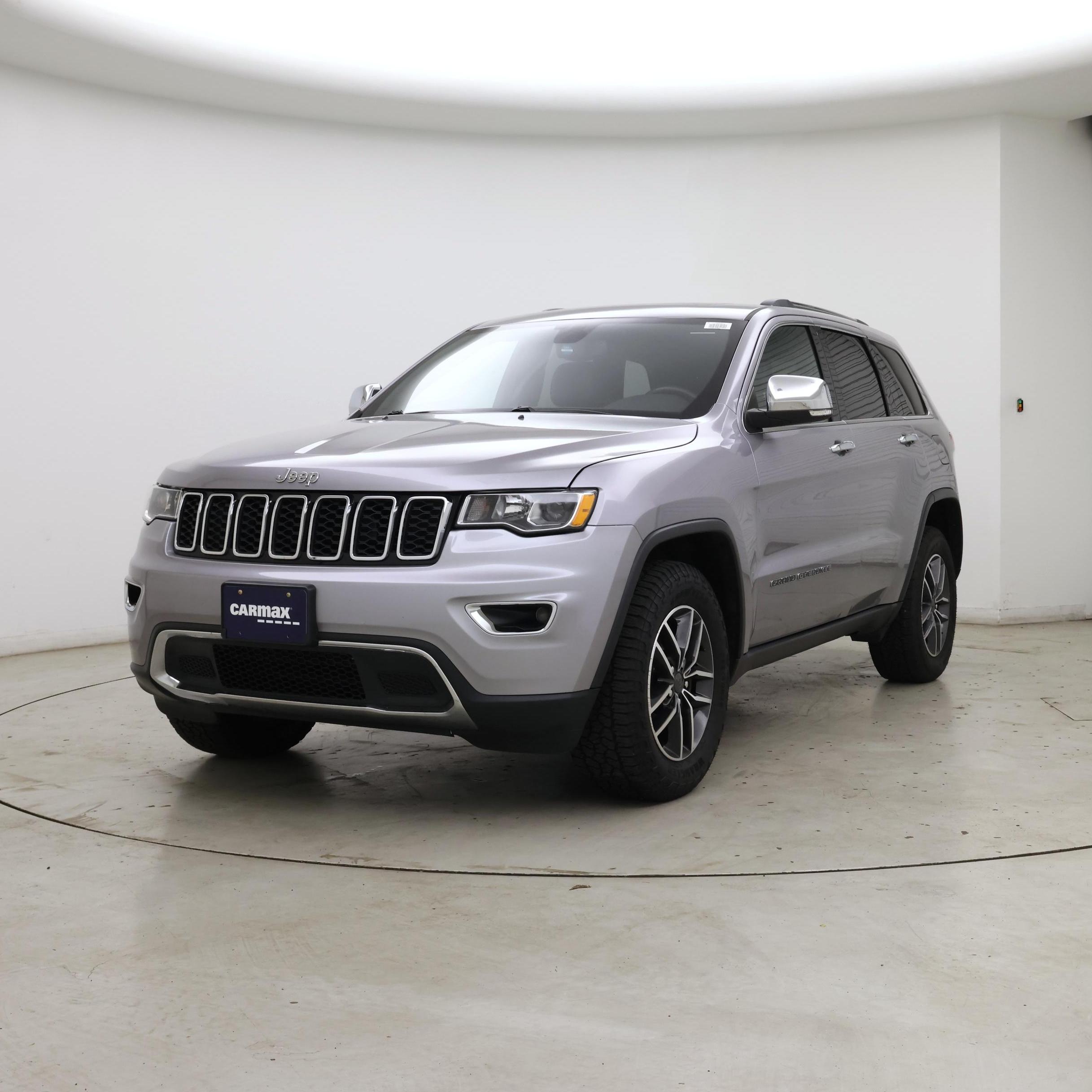 Thumbnail: 2019 Jeep Grand Cherokee - 4