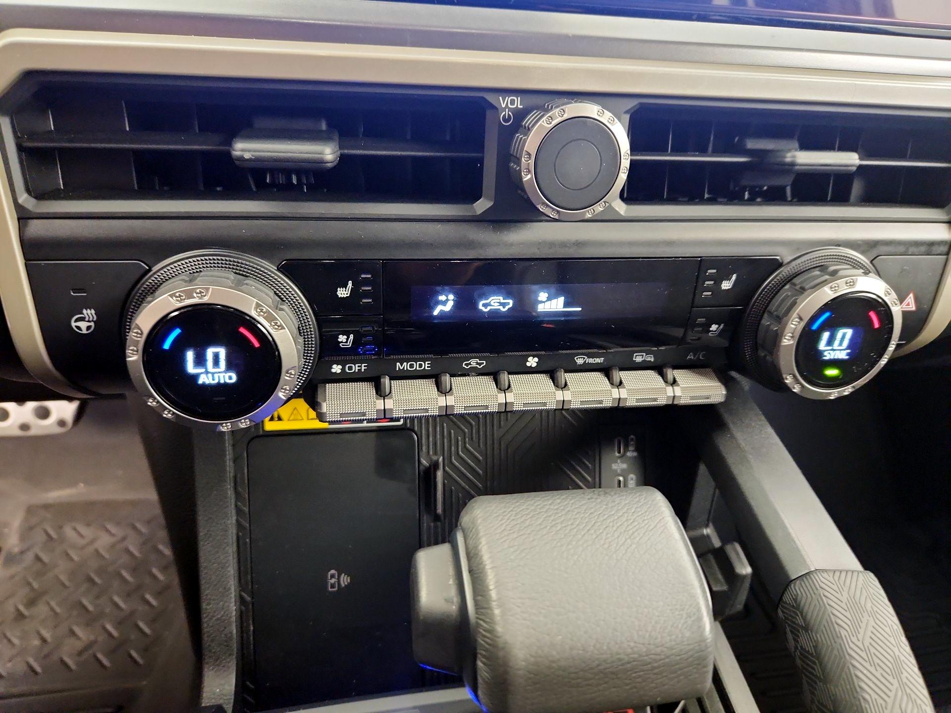 Thumbnail: 2024 Toyota Tacoma - 16