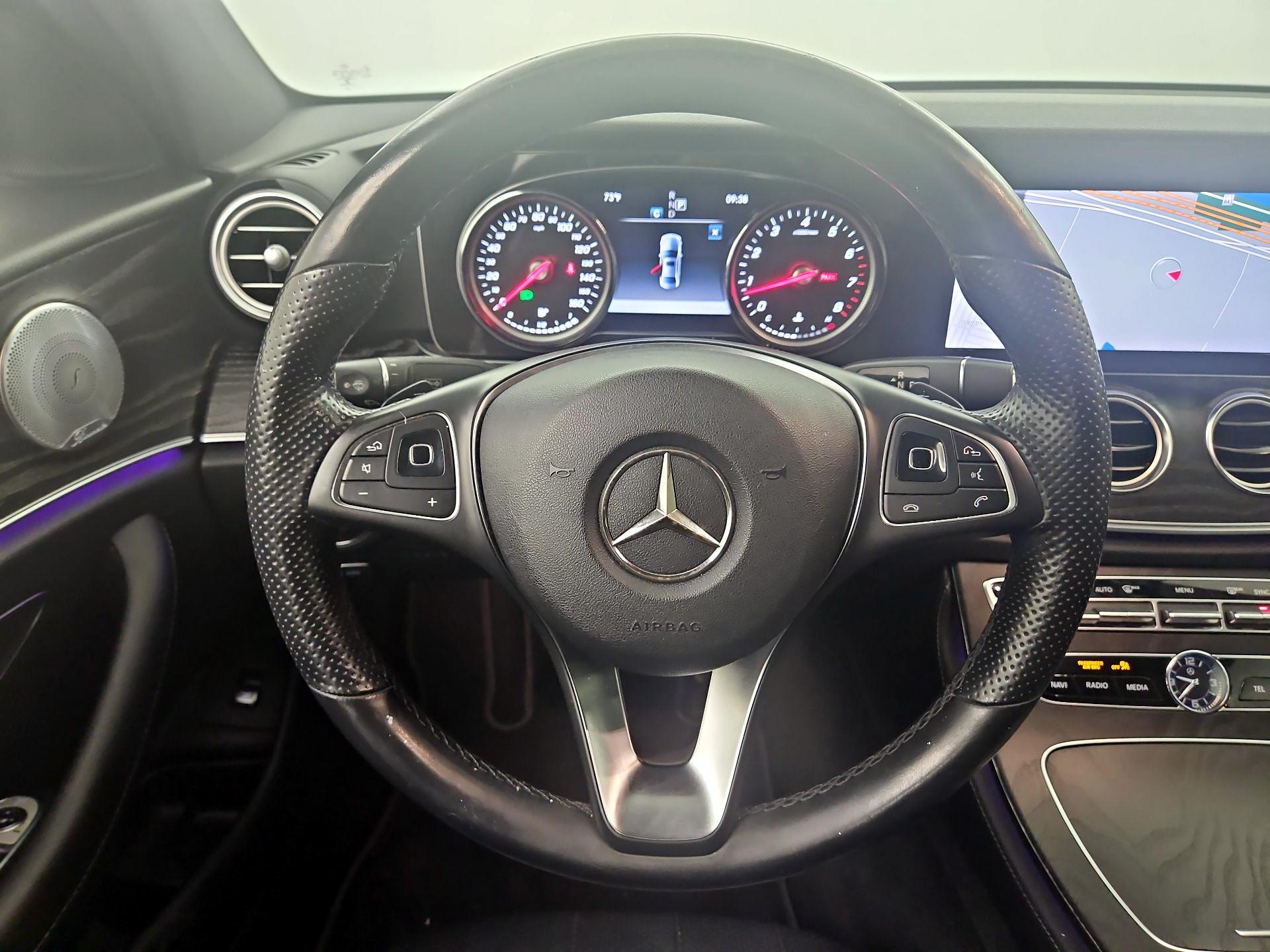 Thumbnail: 2018 Mercedes-Benz E-Class - 10