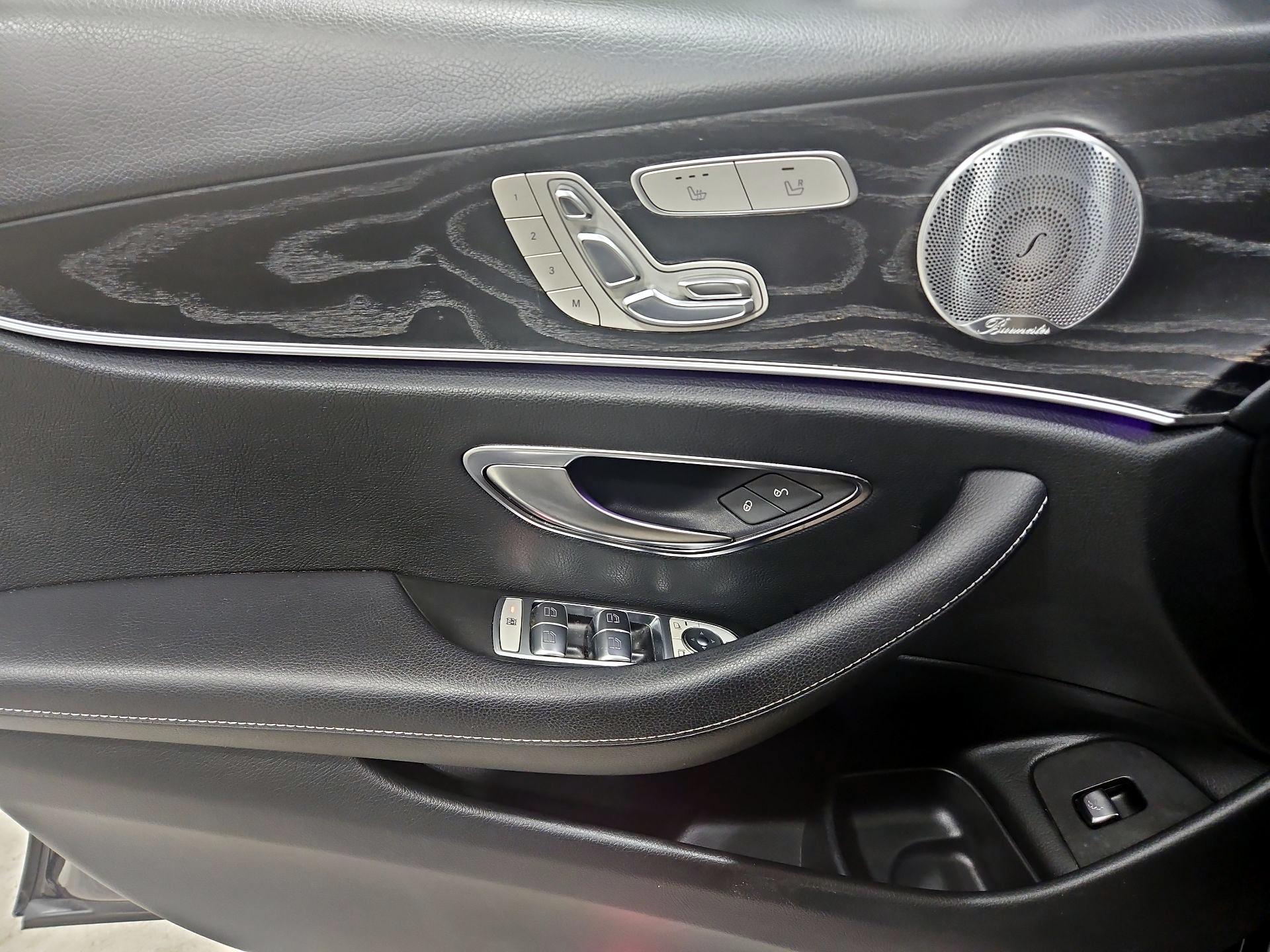 Thumbnail: 2018 Mercedes-Benz E-Class - 11