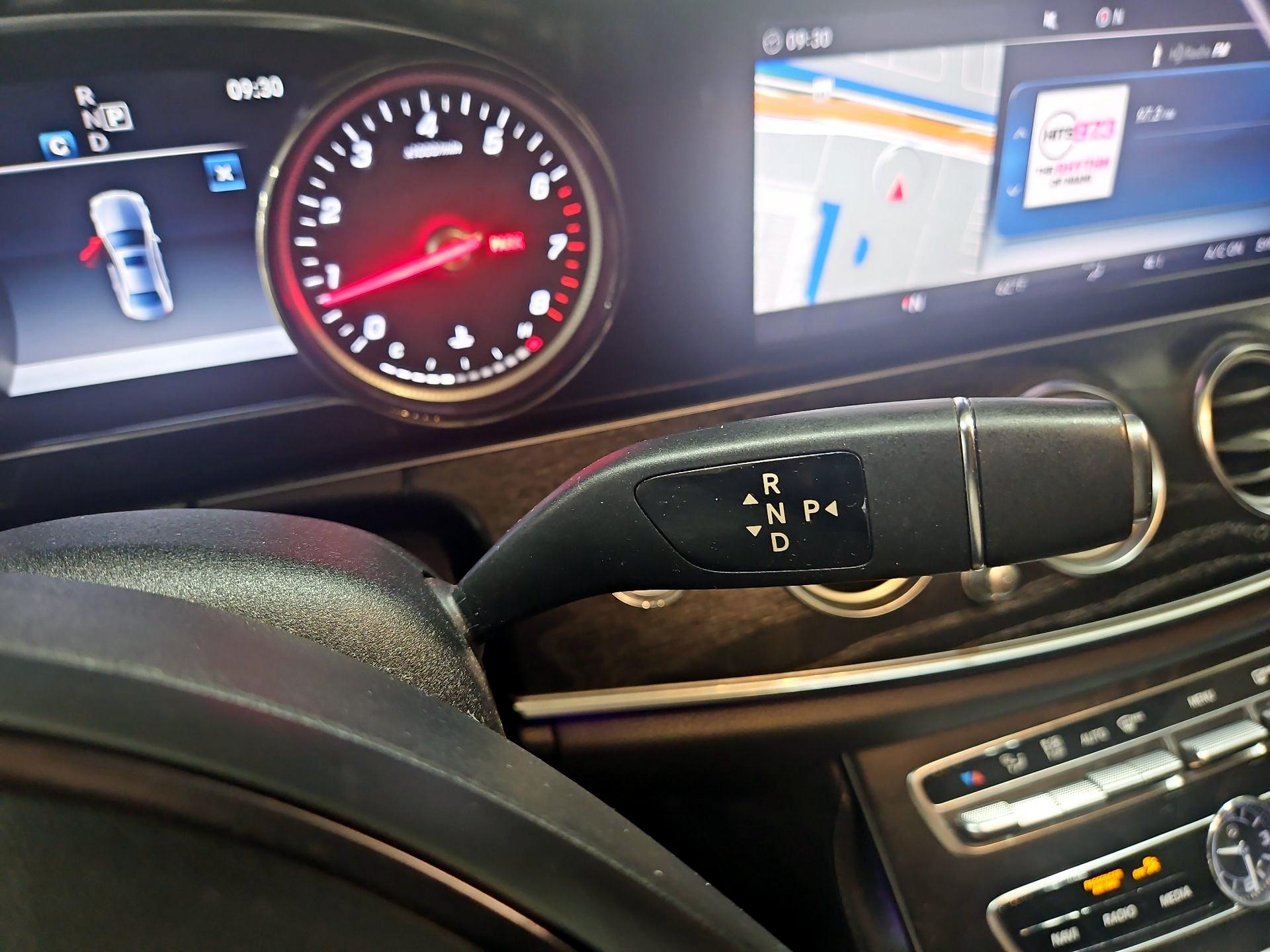 Thumbnail: 2018 Mercedes-Benz E-Class - 17