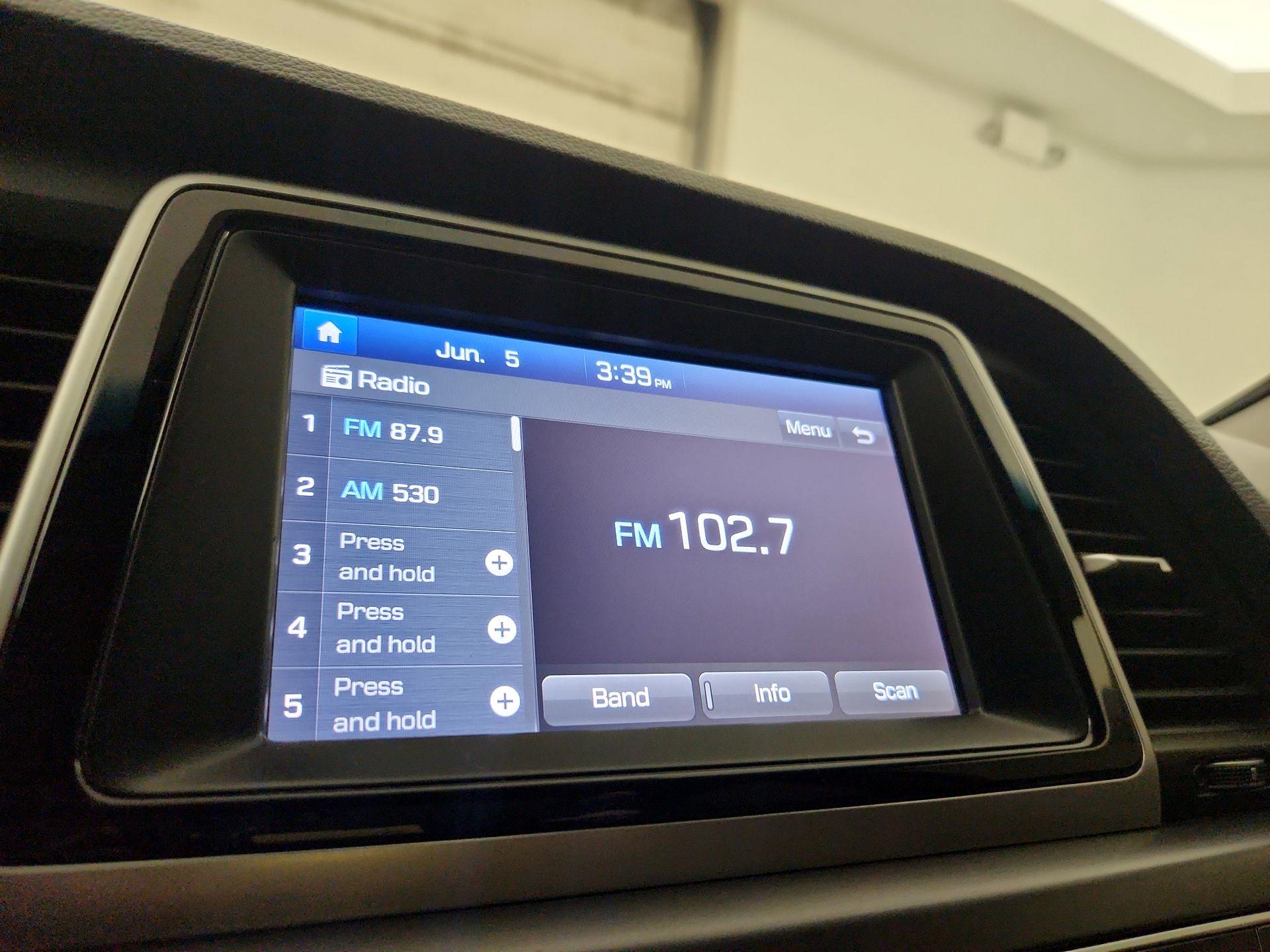Thumbnail: 2019 Hyundai Sonata - 15