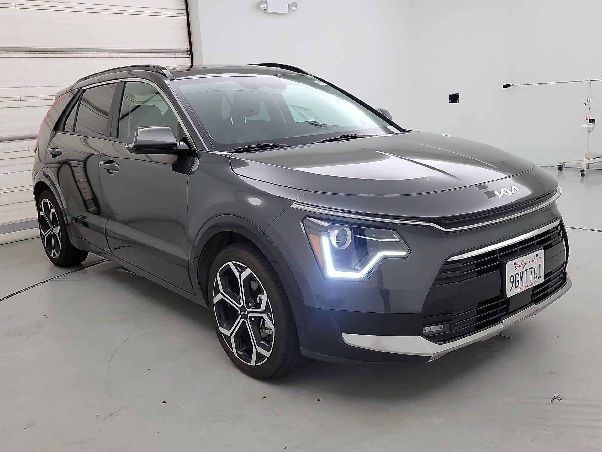 Thumbnail: 2023 Kia Niro - 1