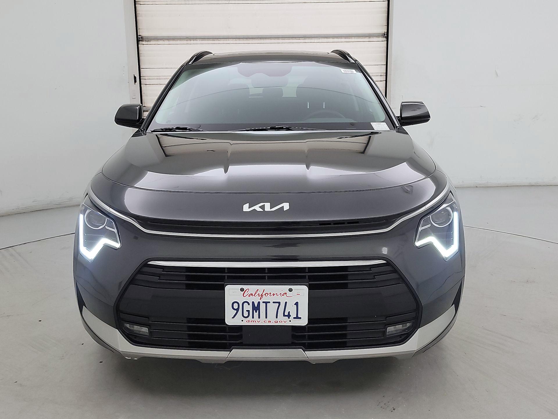 Thumbnail: 2023 Kia Niro - 2