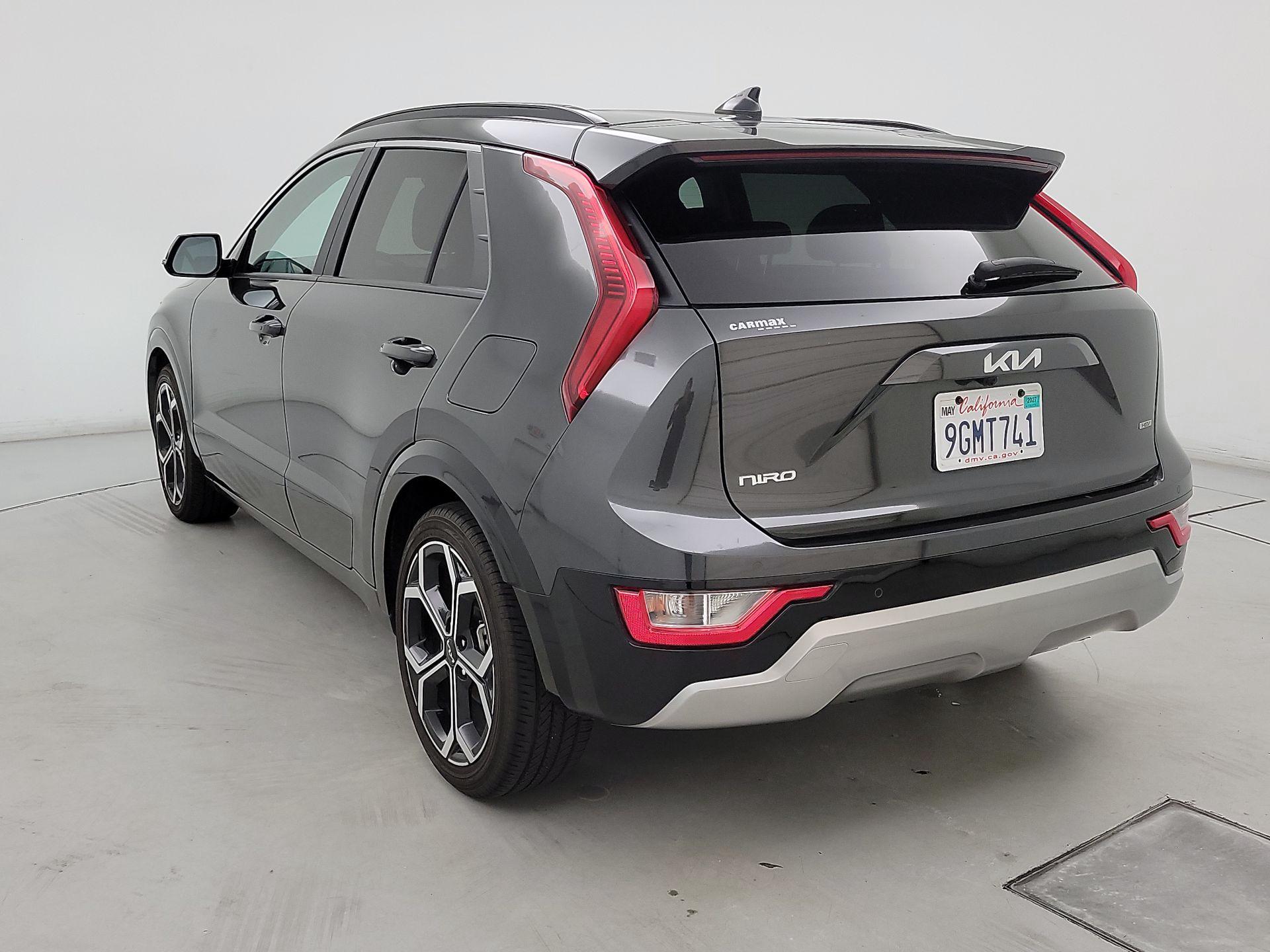 Thumbnail: 2023 Kia Niro - 7