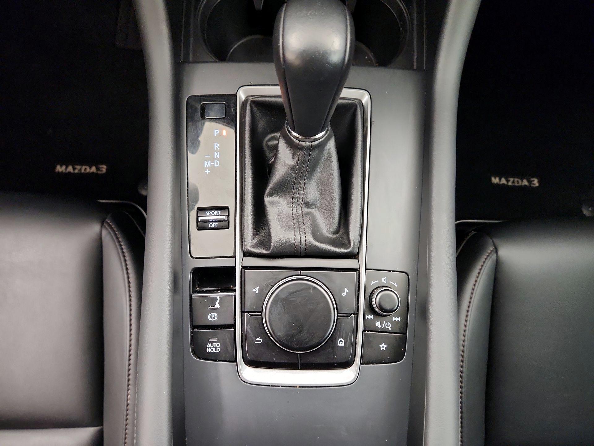 Thumbnail: 2021 Mazda Mazda3 - 16