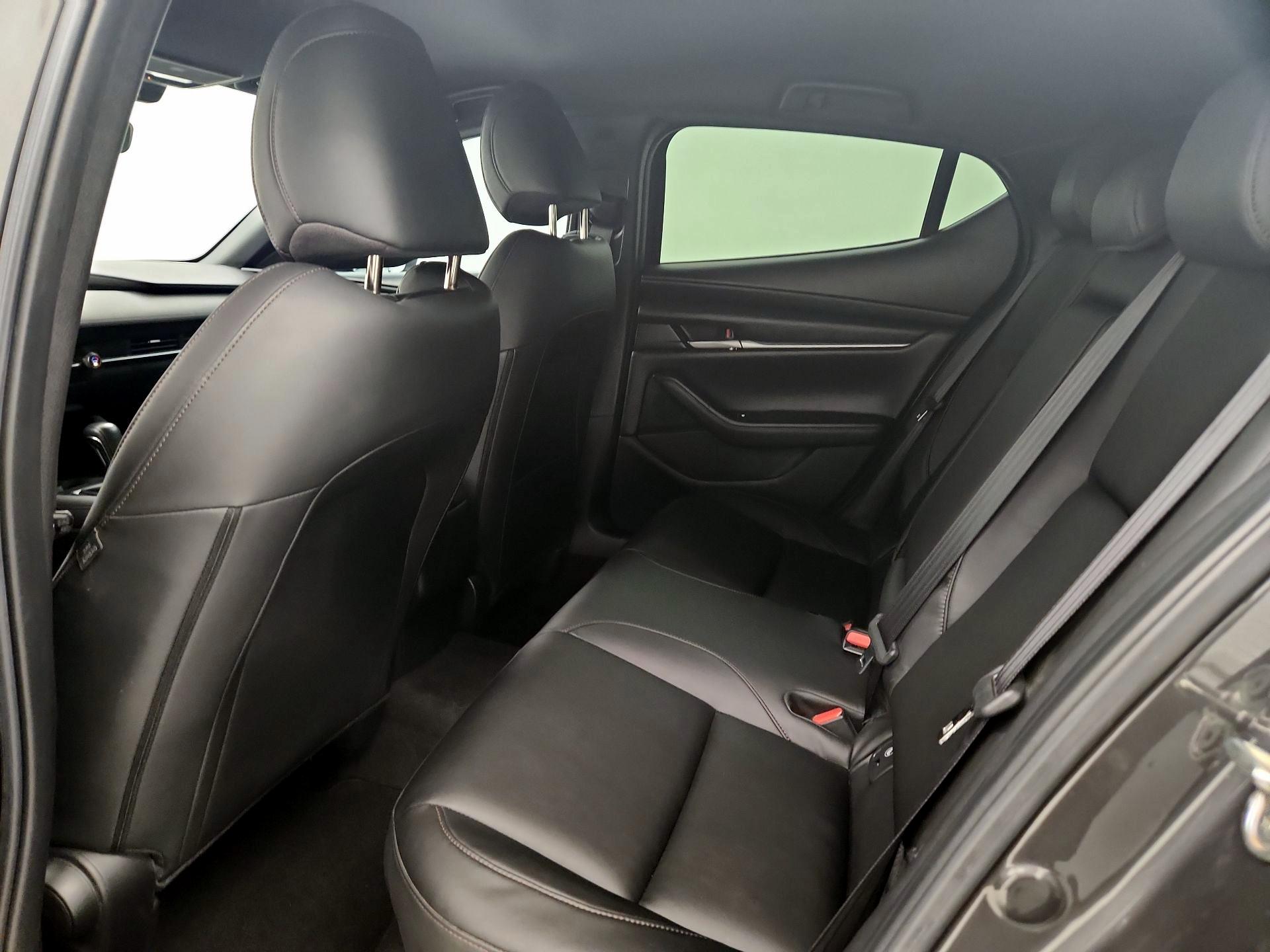 Thumbnail: 2021 Mazda Mazda3 - 18