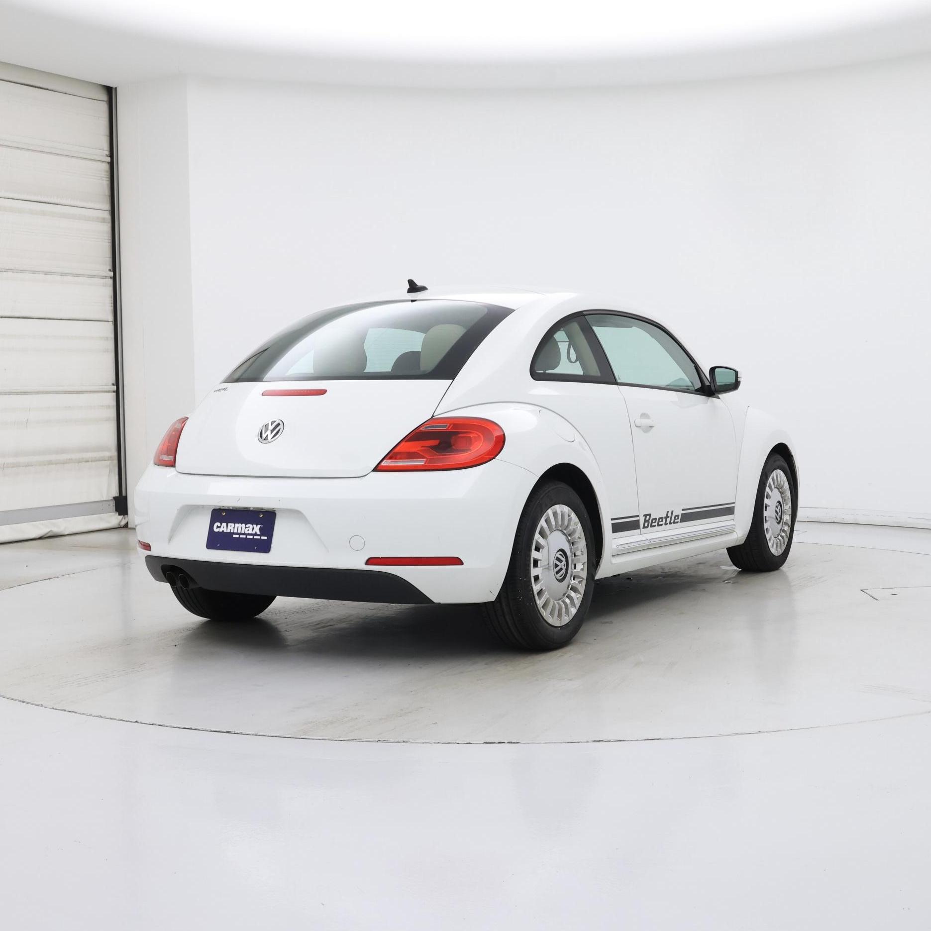 Thumbnail: 2014 Volkswagen Beetle - 8