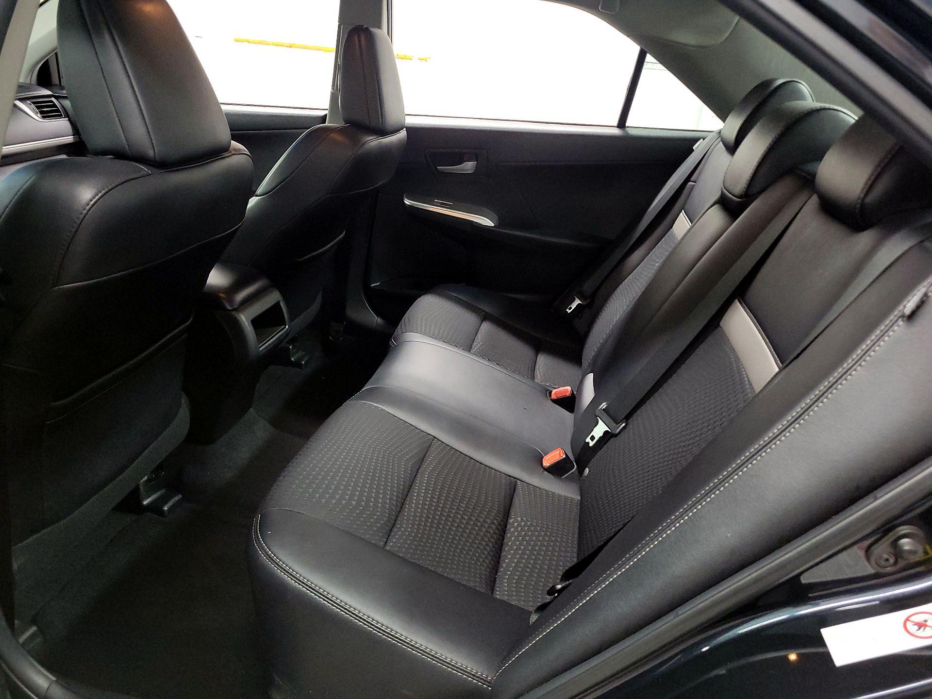 Thumbnail: 2014 Toyota Camry - 14