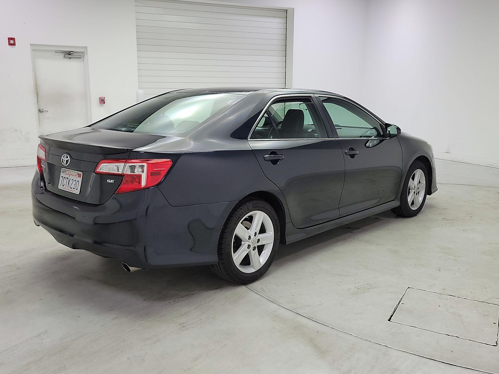 Thumbnail: 2014 Toyota Camry - 5