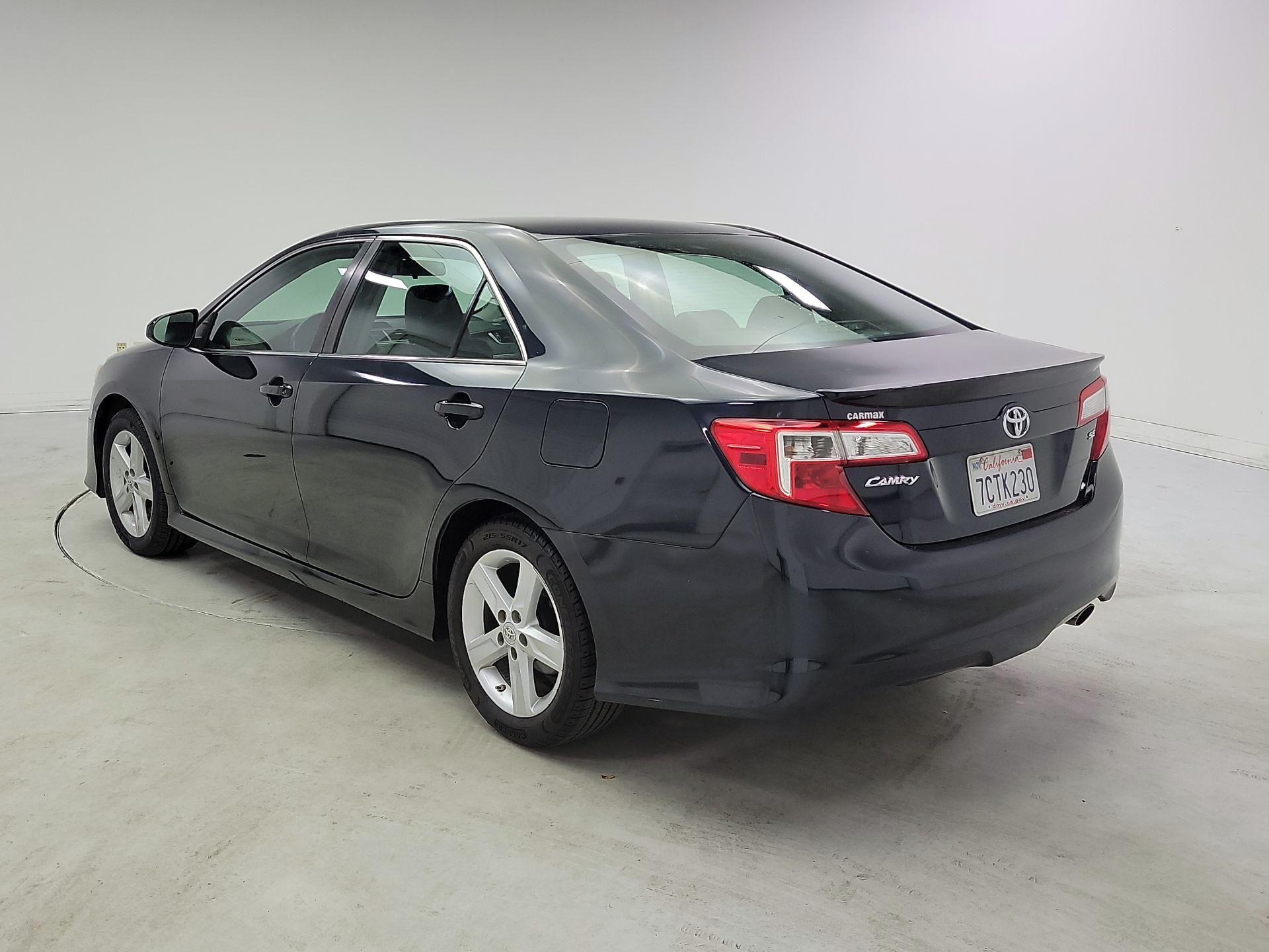 Thumbnail: 2014 Toyota Camry - 7