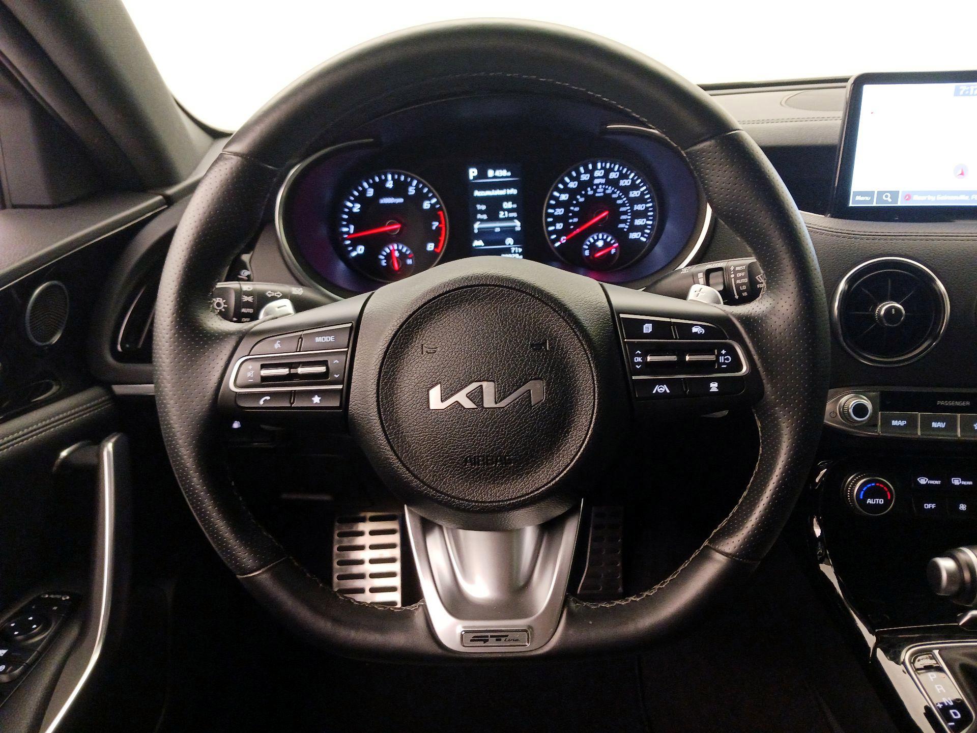 Thumbnail: 2023 Kia Stinger - 10