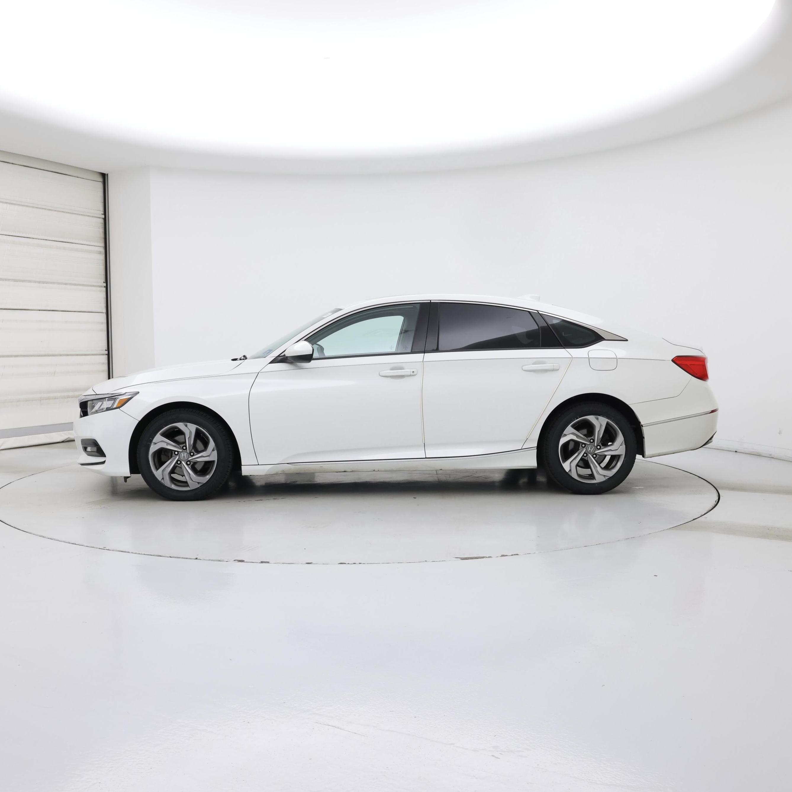 Thumbnail: 2018 Honda Accord - 3