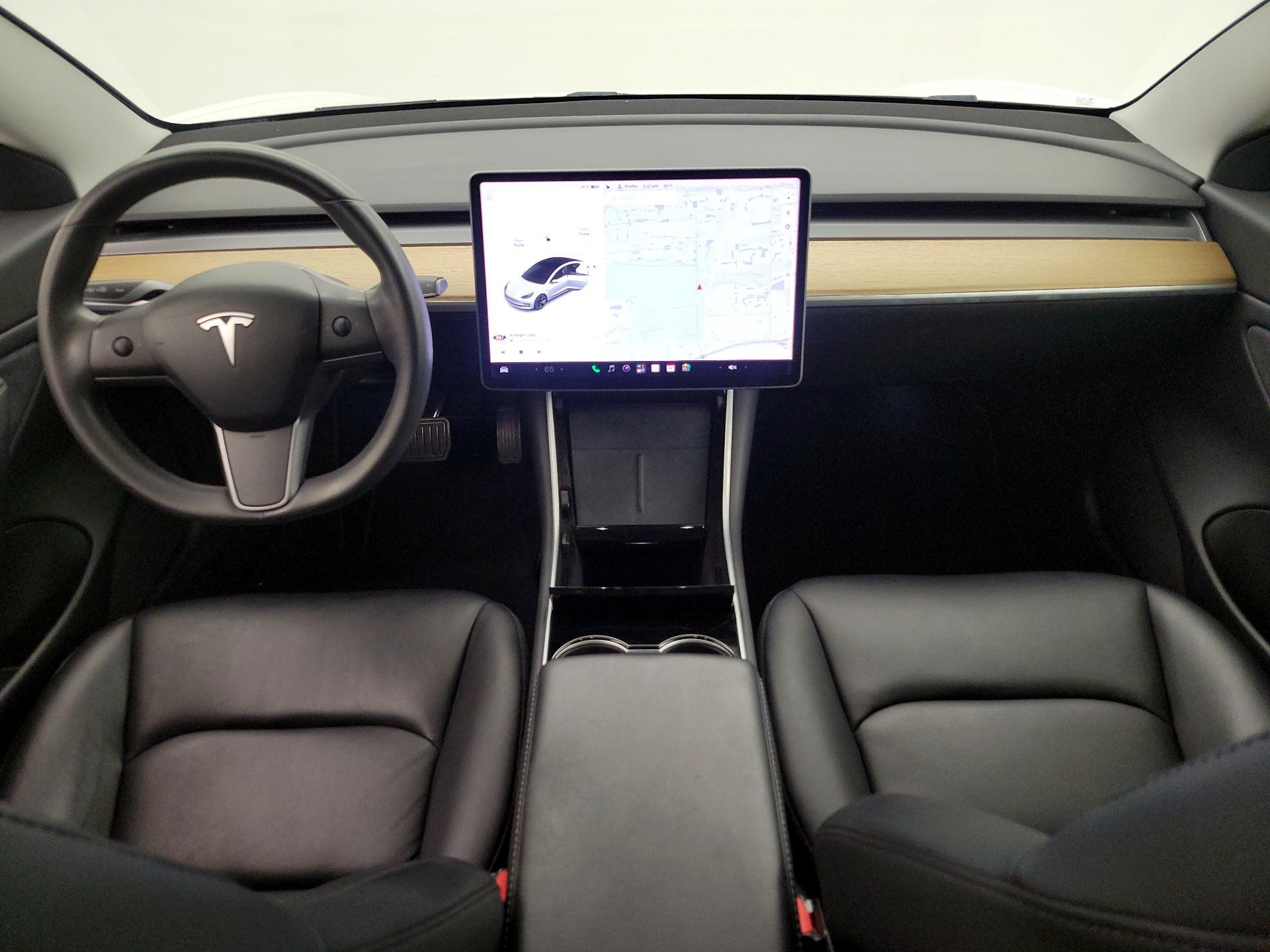 Thumbnail: 2020 Tesla Model 3 - 9