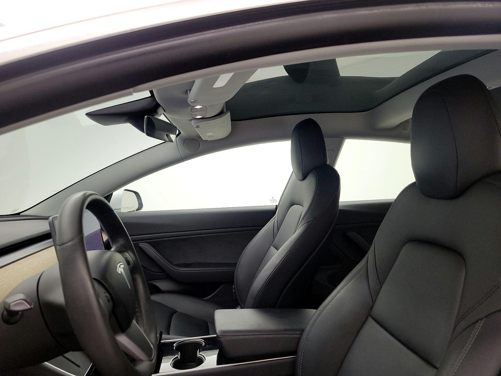 Thumbnail: 2020 Tesla Model 3 - 18