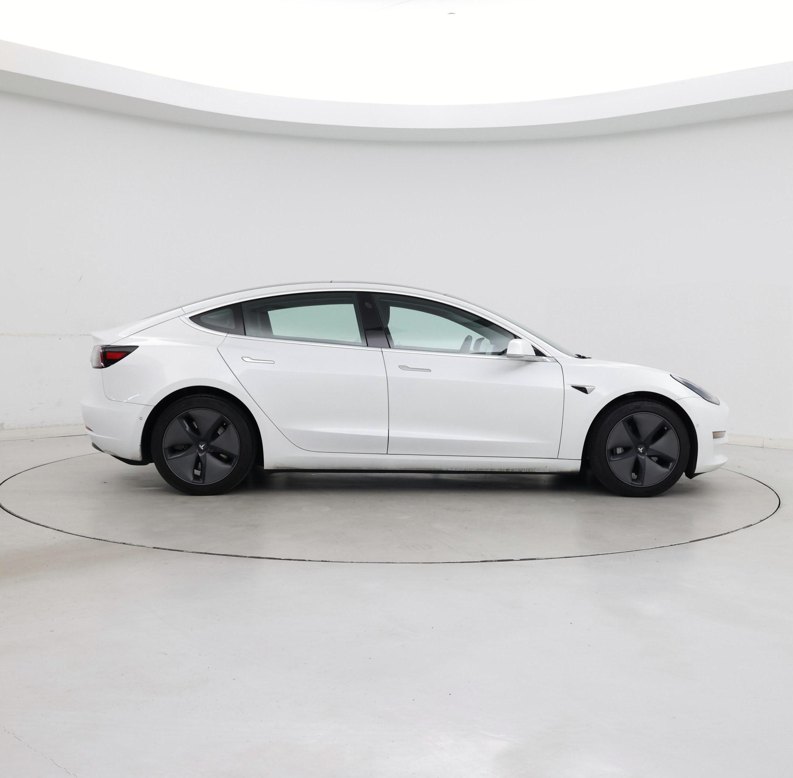 Thumbnail: 2020 Tesla Model 3 - 7