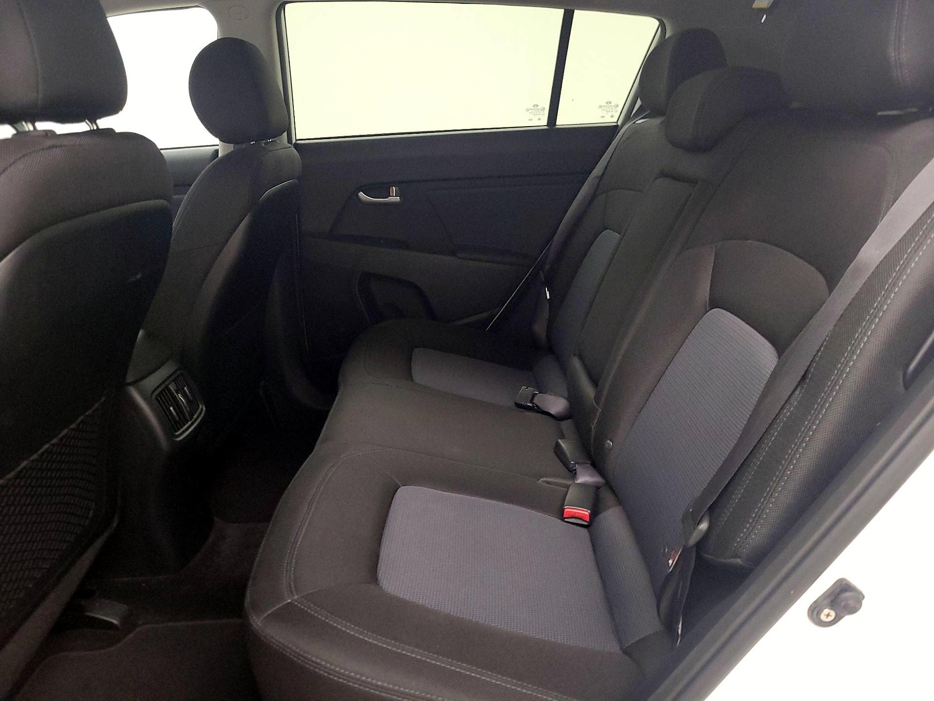 Thumbnail: 2015 Kia Sportage - 19
