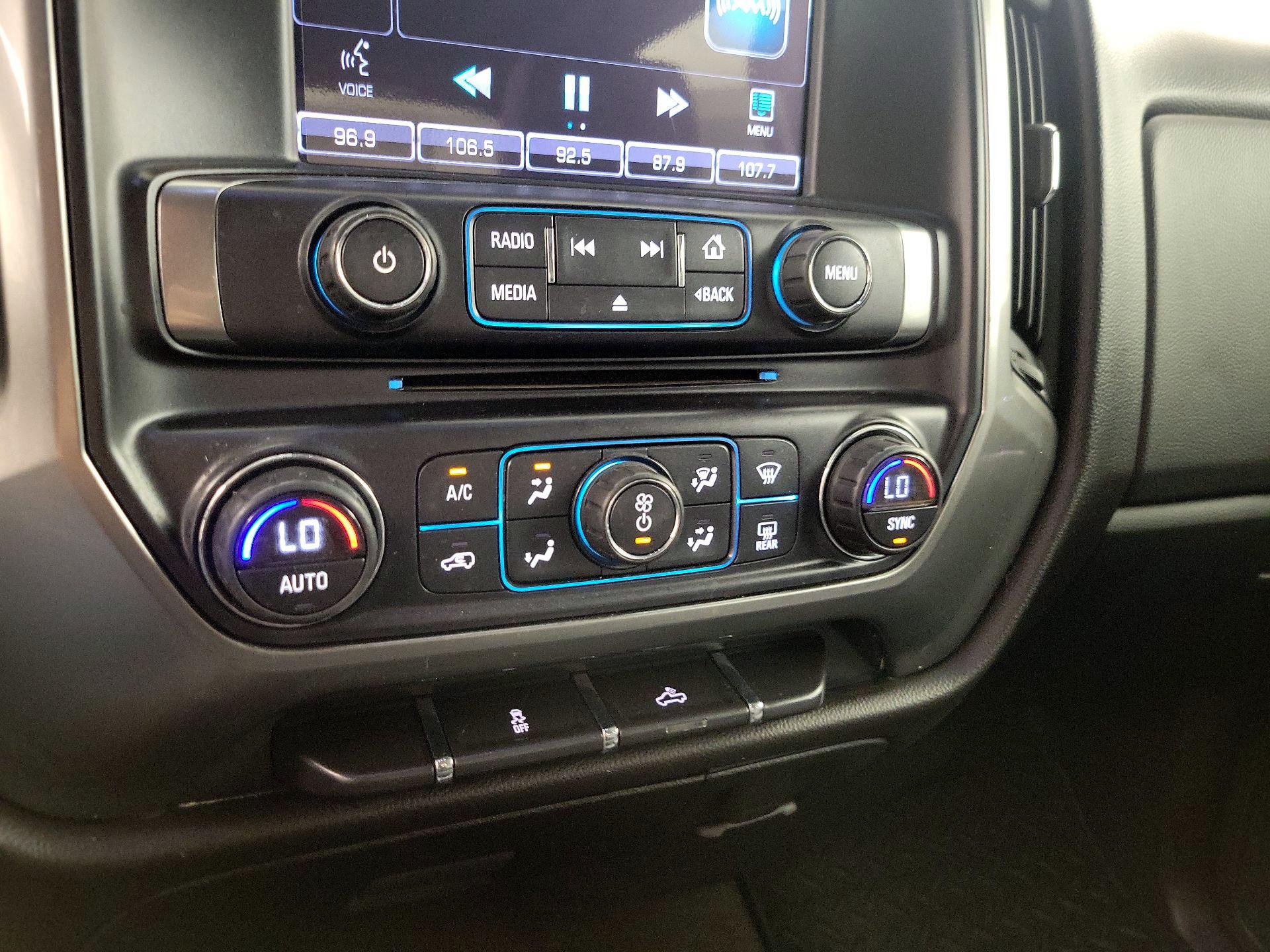 Thumbnail: 2015 Chevrolet Silverado 1500 - 16