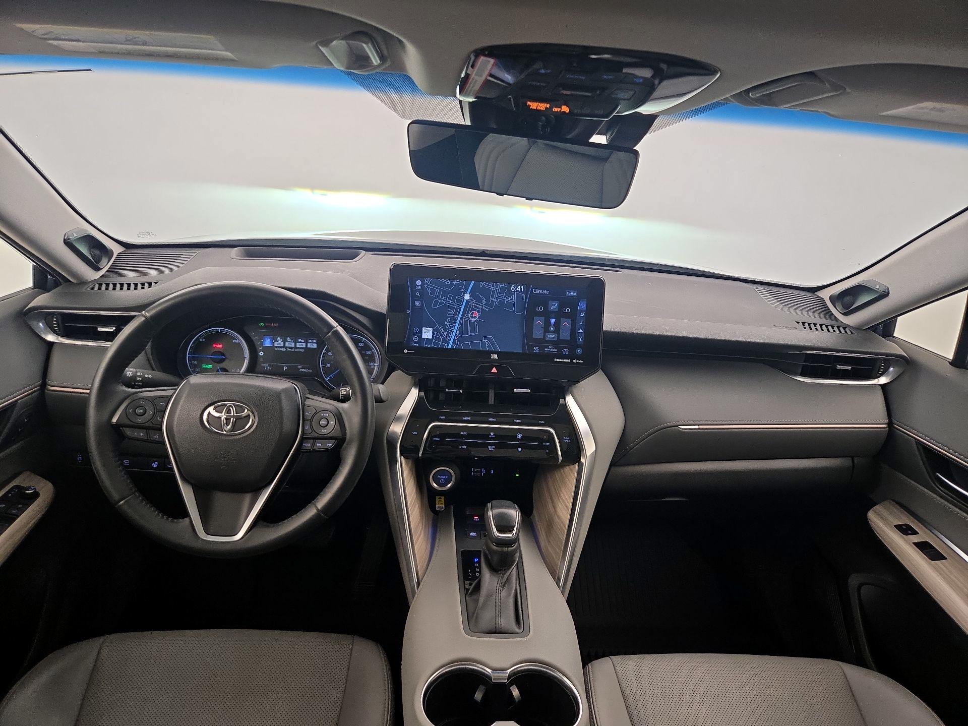 Thumbnail: 2021 Toyota Venza - 9