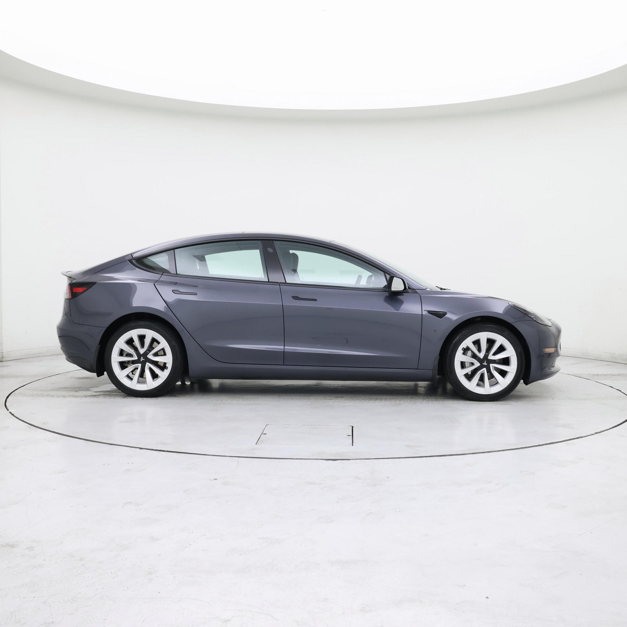 Thumbnail: 2023 Tesla Model 3 - 7