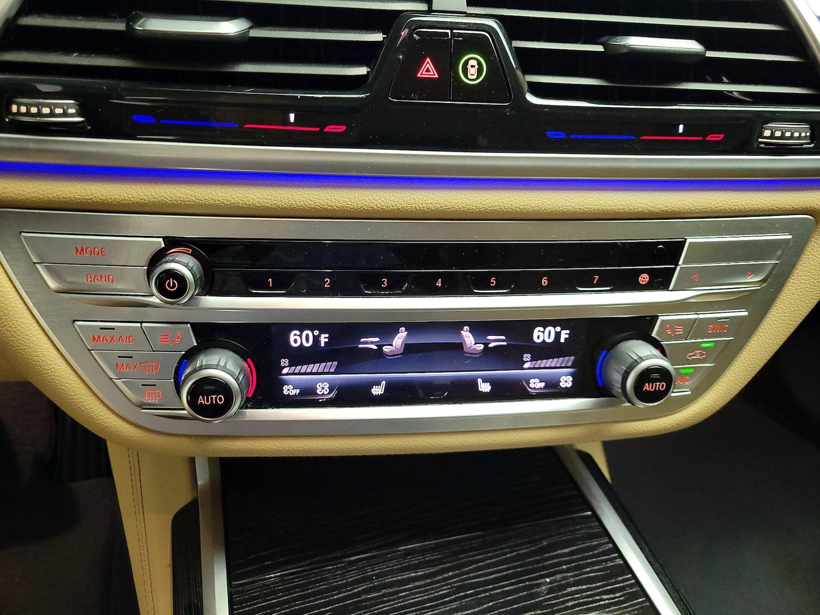 2022 BMW 7 Series 740i - Photo 18