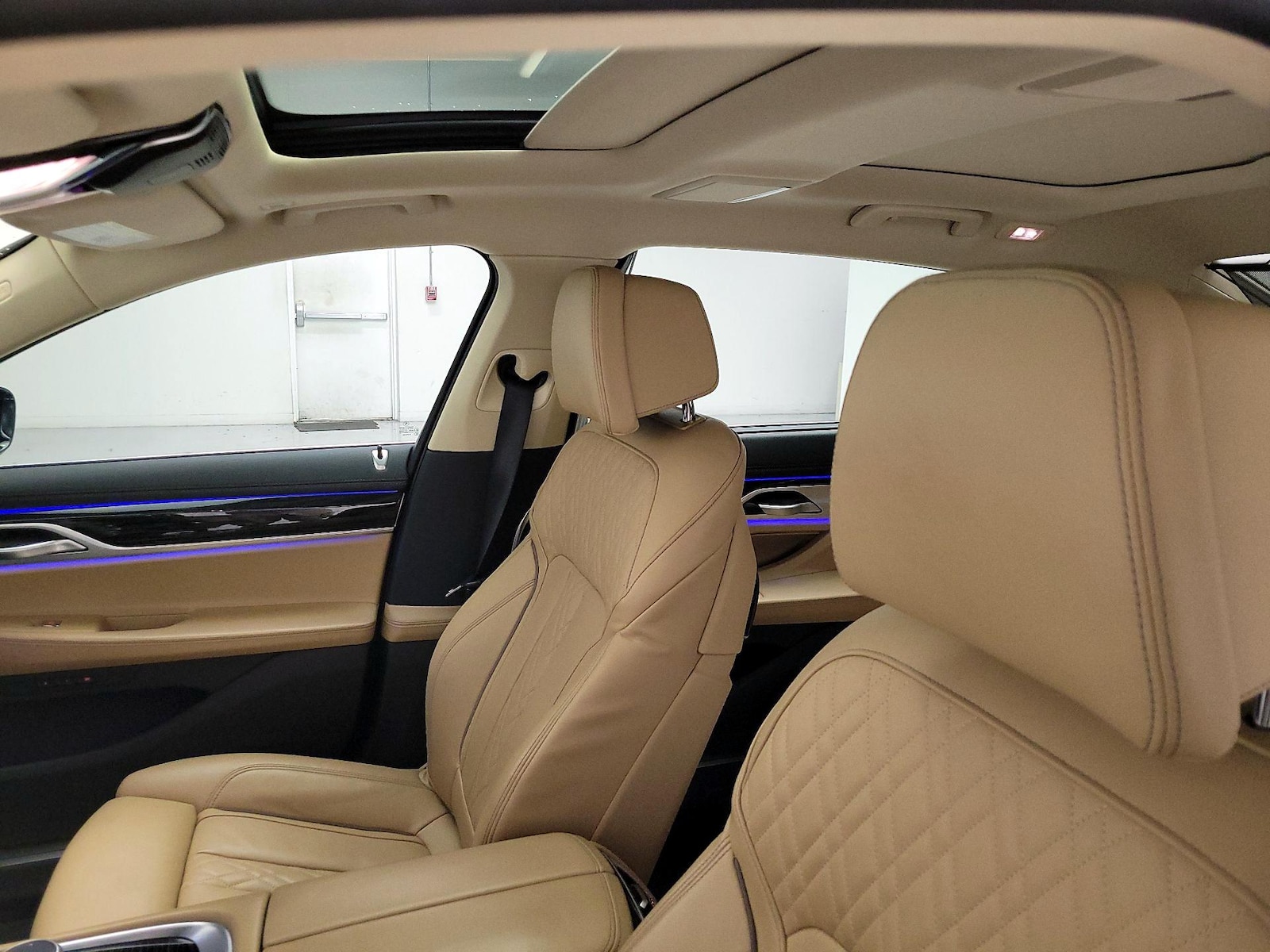 2022 BMW 7 Series 740i - Photo 21