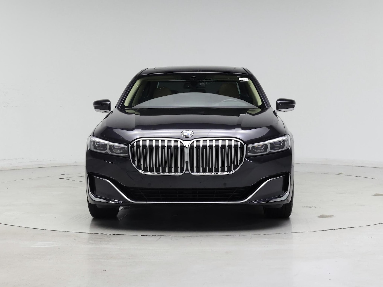 2022 BMW 7 Series 740i - Photo 6