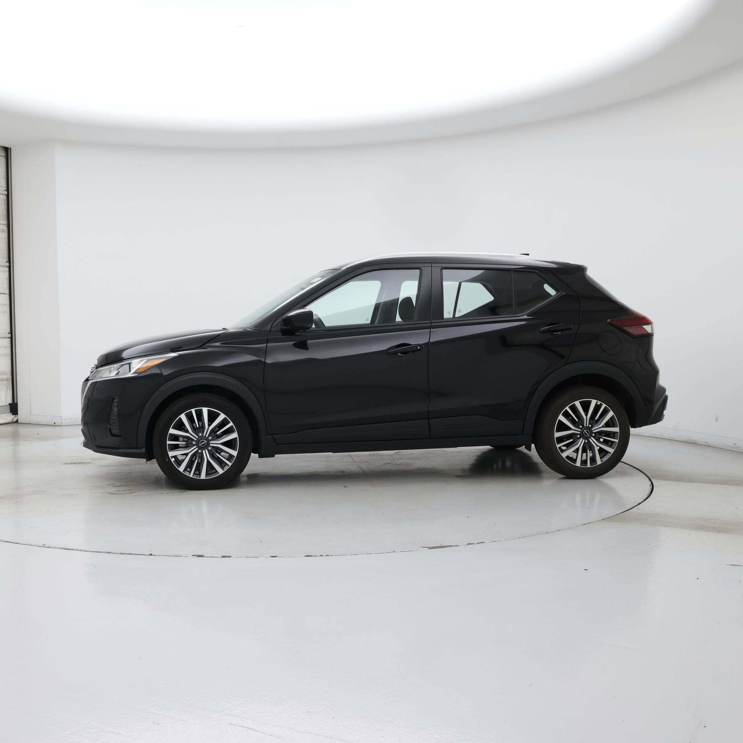 Thumbnail: 2024 Nissan Kicks - 3