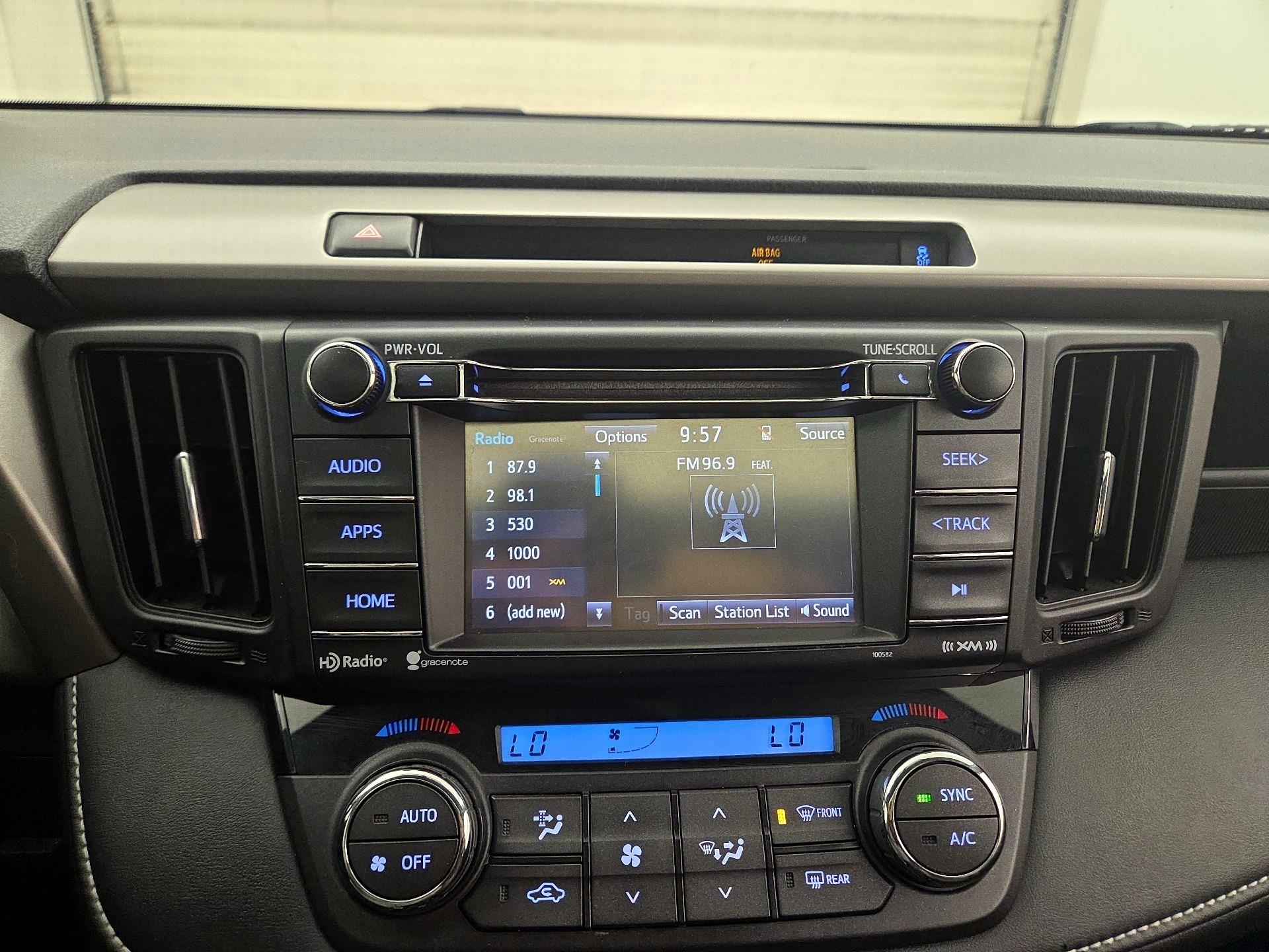 Thumbnail: 2016 Toyota RAV4 - 15
