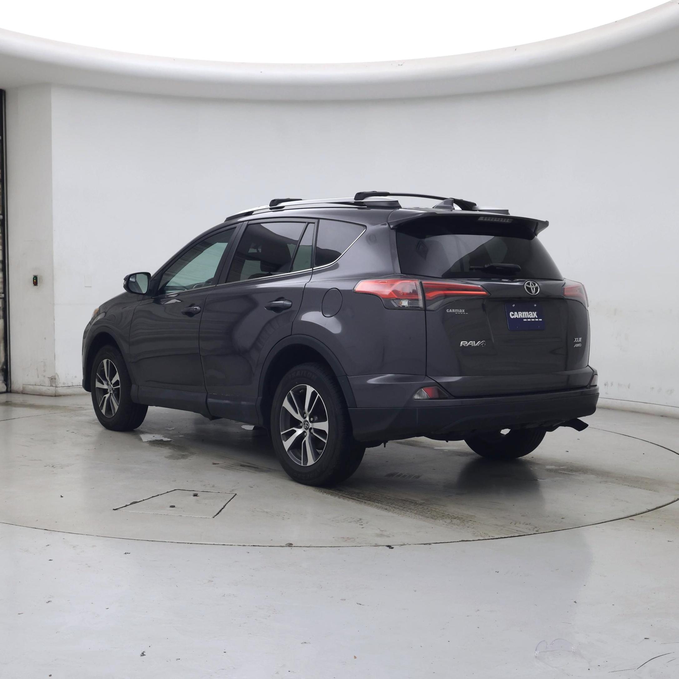 Thumbnail: 2016 Toyota RAV4 - 2