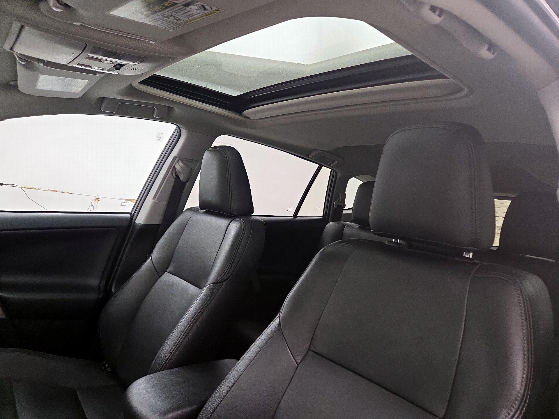 Thumbnail: 2016 Toyota RAV4 - 19