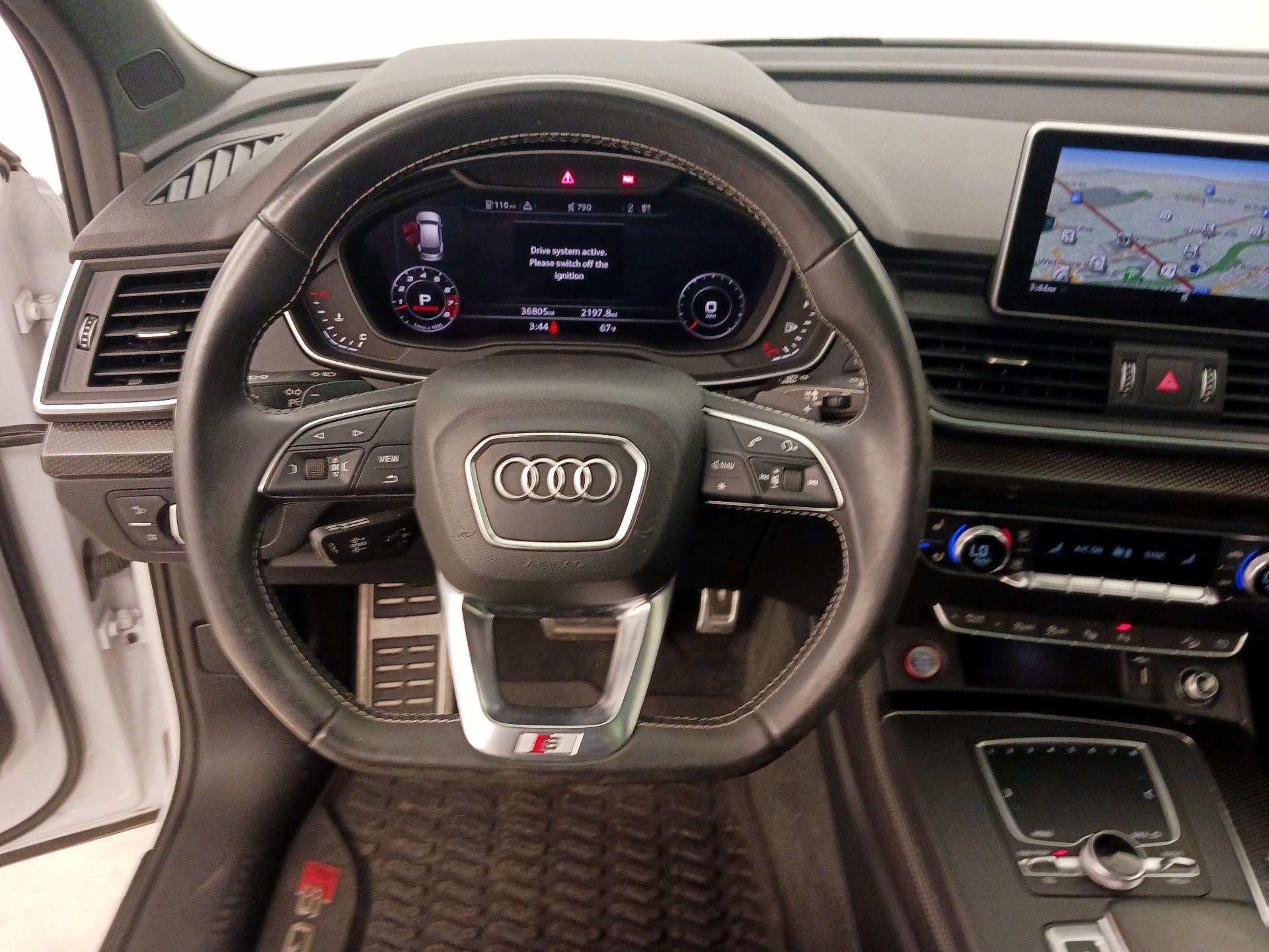 Thumbnail: 2019 Audi SQ5 - 10