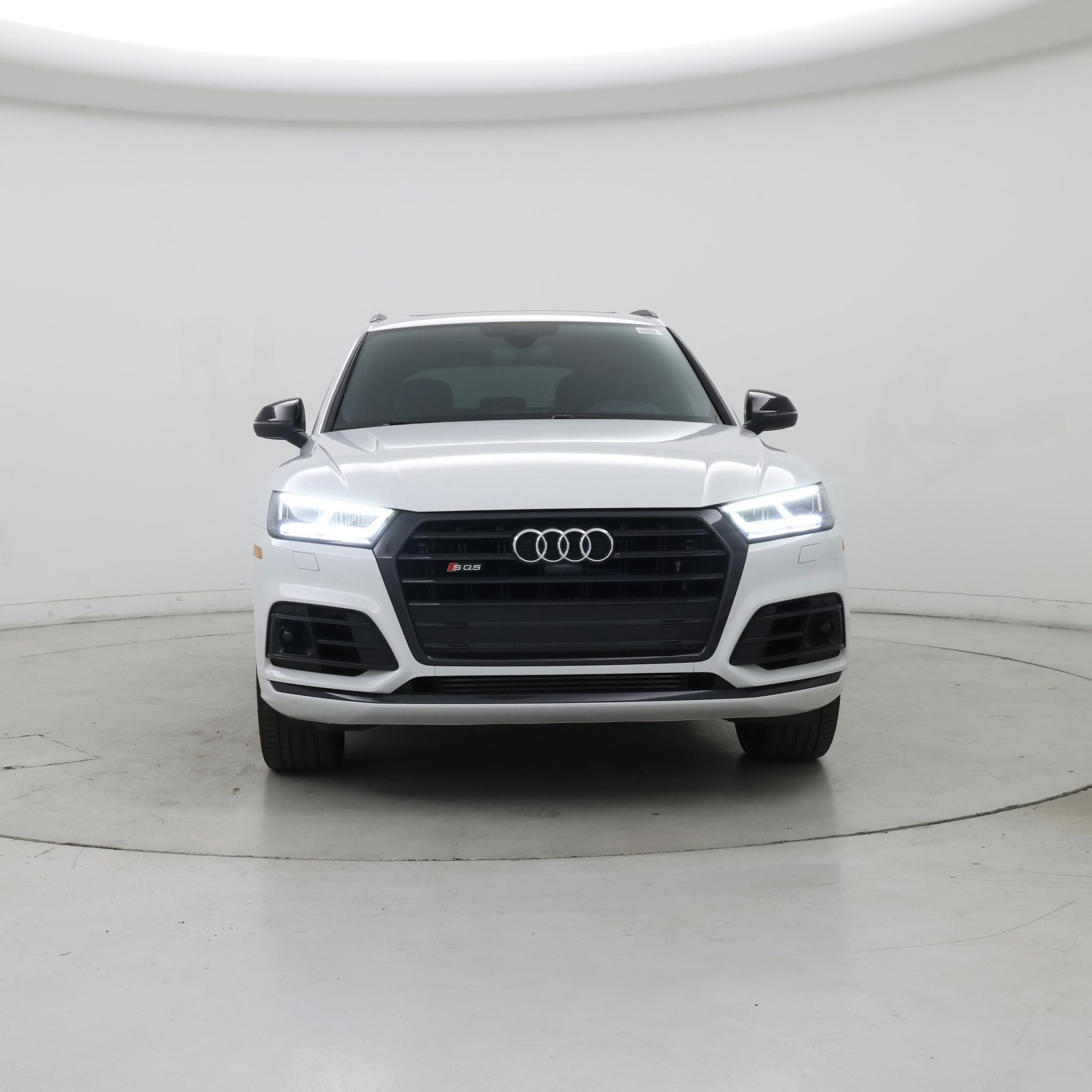 Thumbnail: 2019 Audi SQ5 - 5