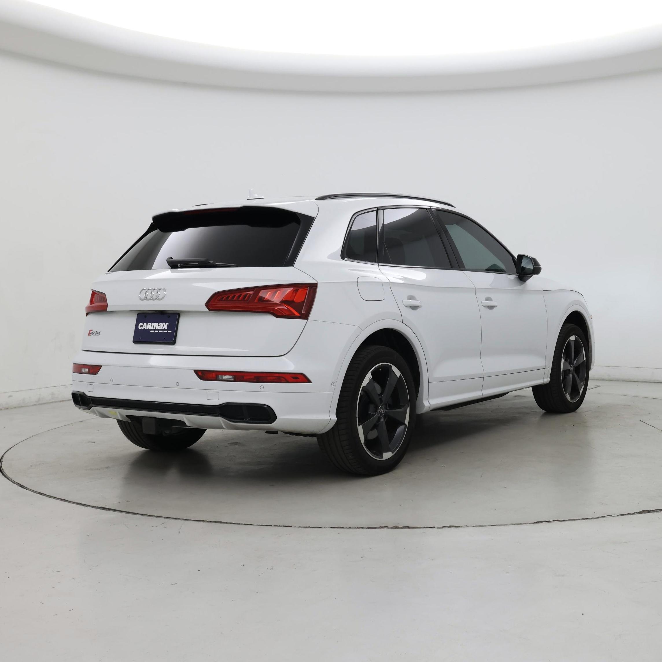 Thumbnail: 2019 Audi SQ5 - 8