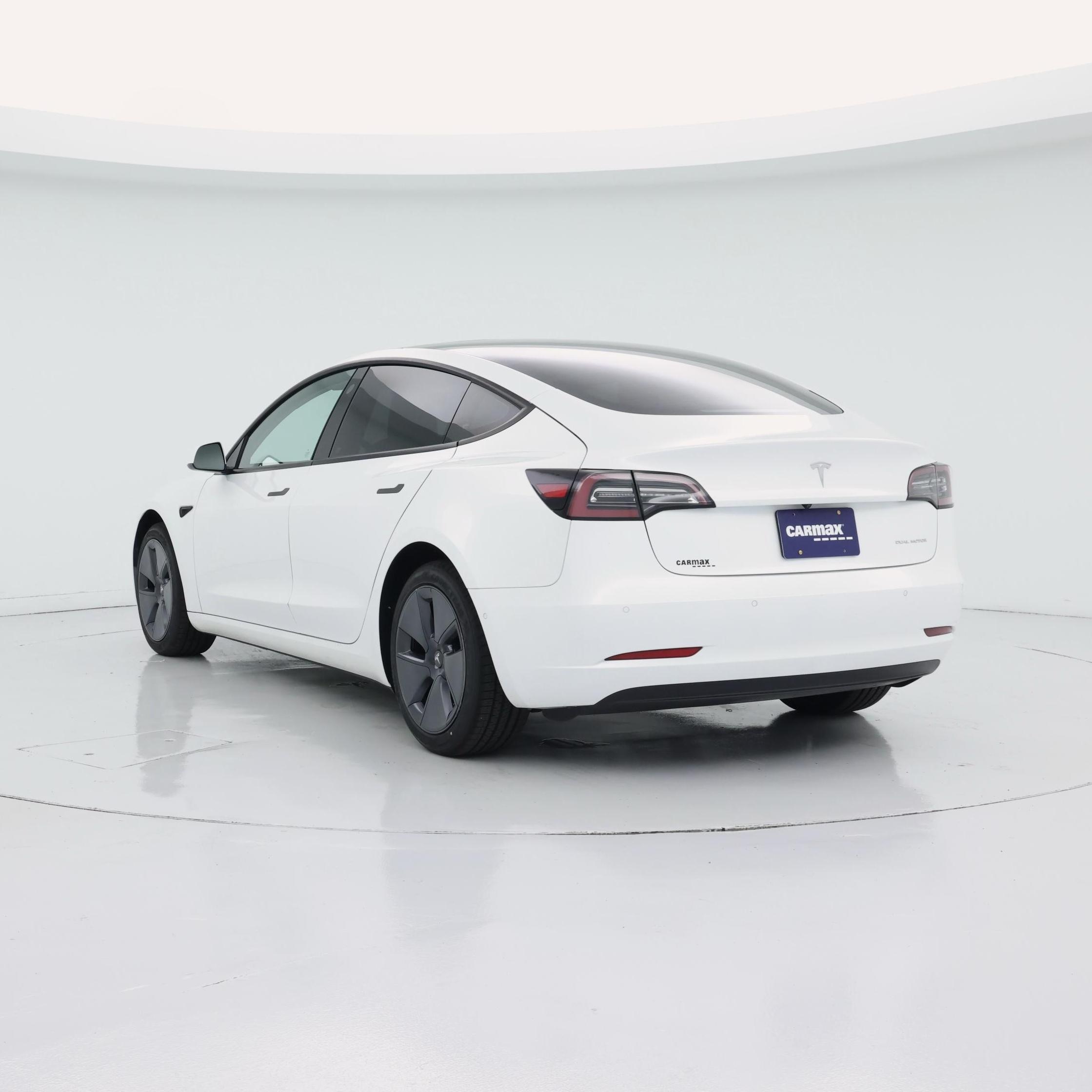 Thumbnail: 2022 Tesla Model 3 - 2